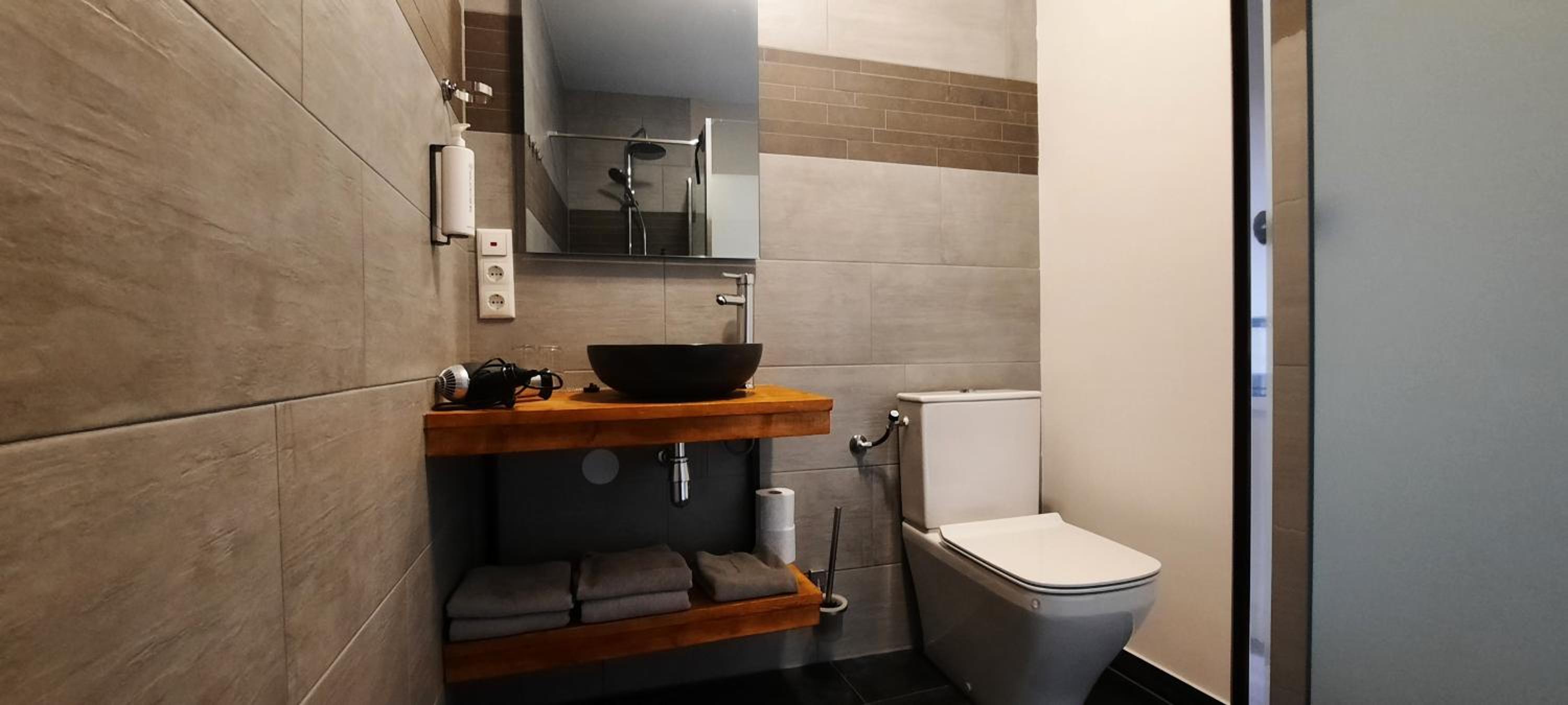 Single Room photo 2