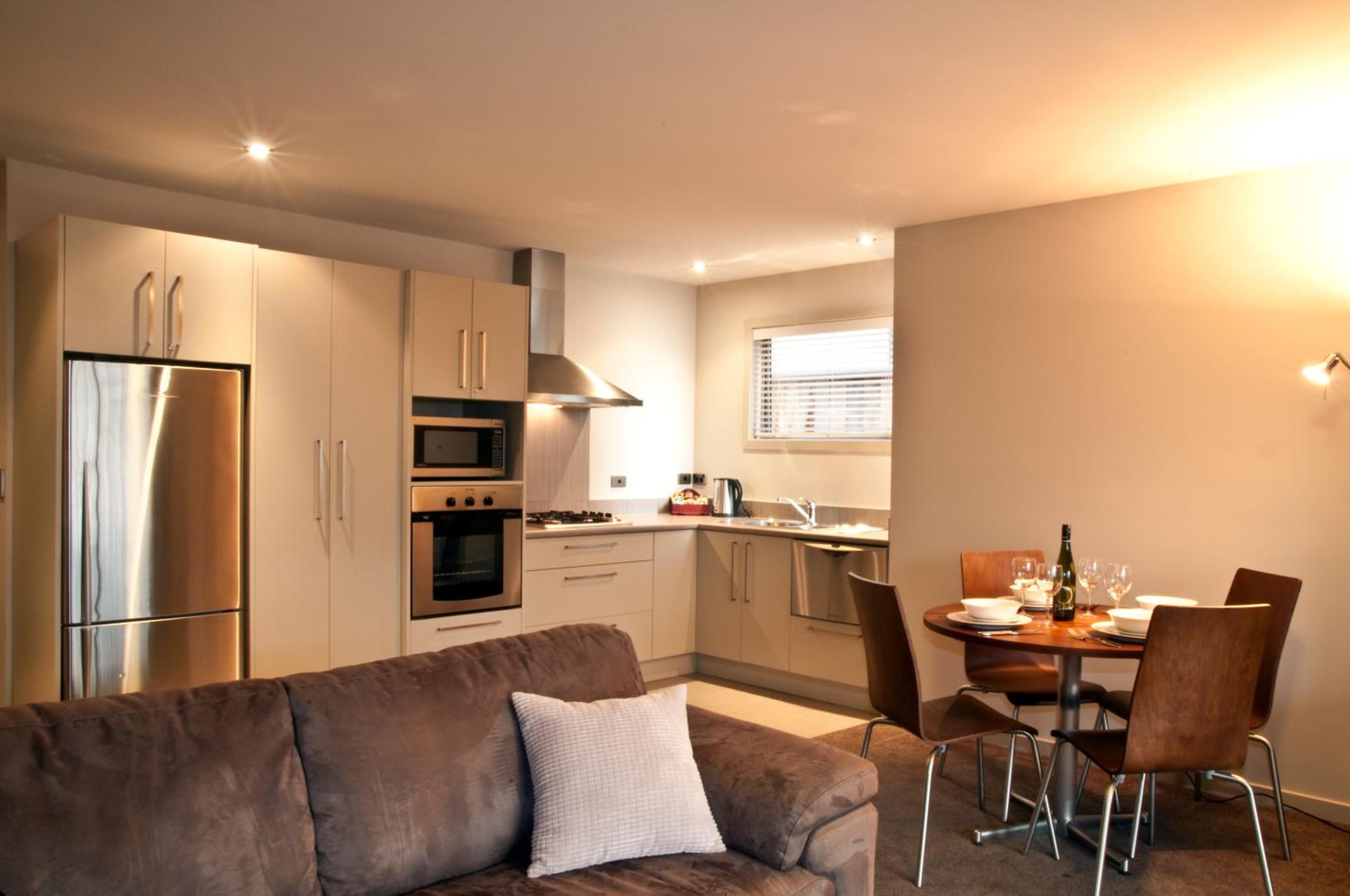 Two-Bedroom Apartment - Photo 7