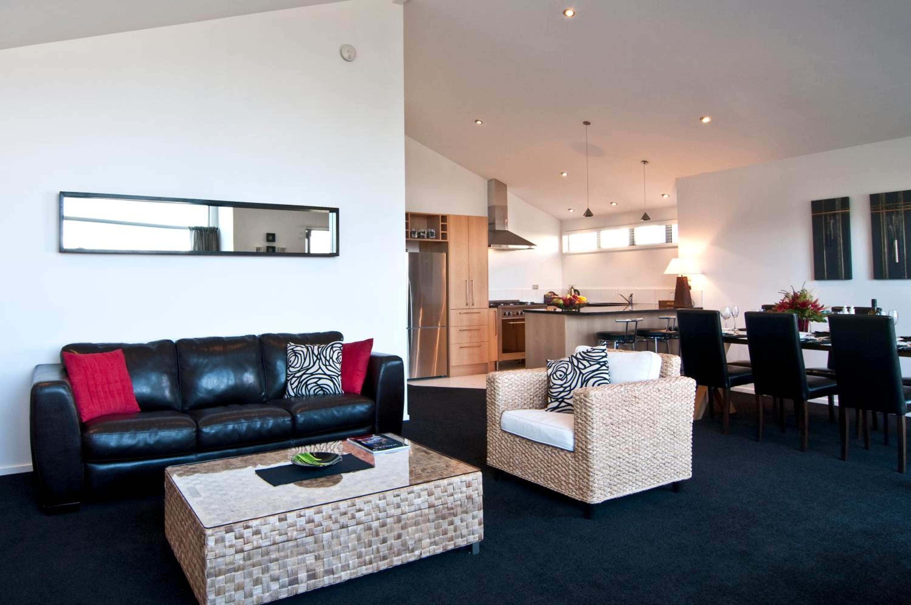 Three-Bedroom Apartment - Photo 1