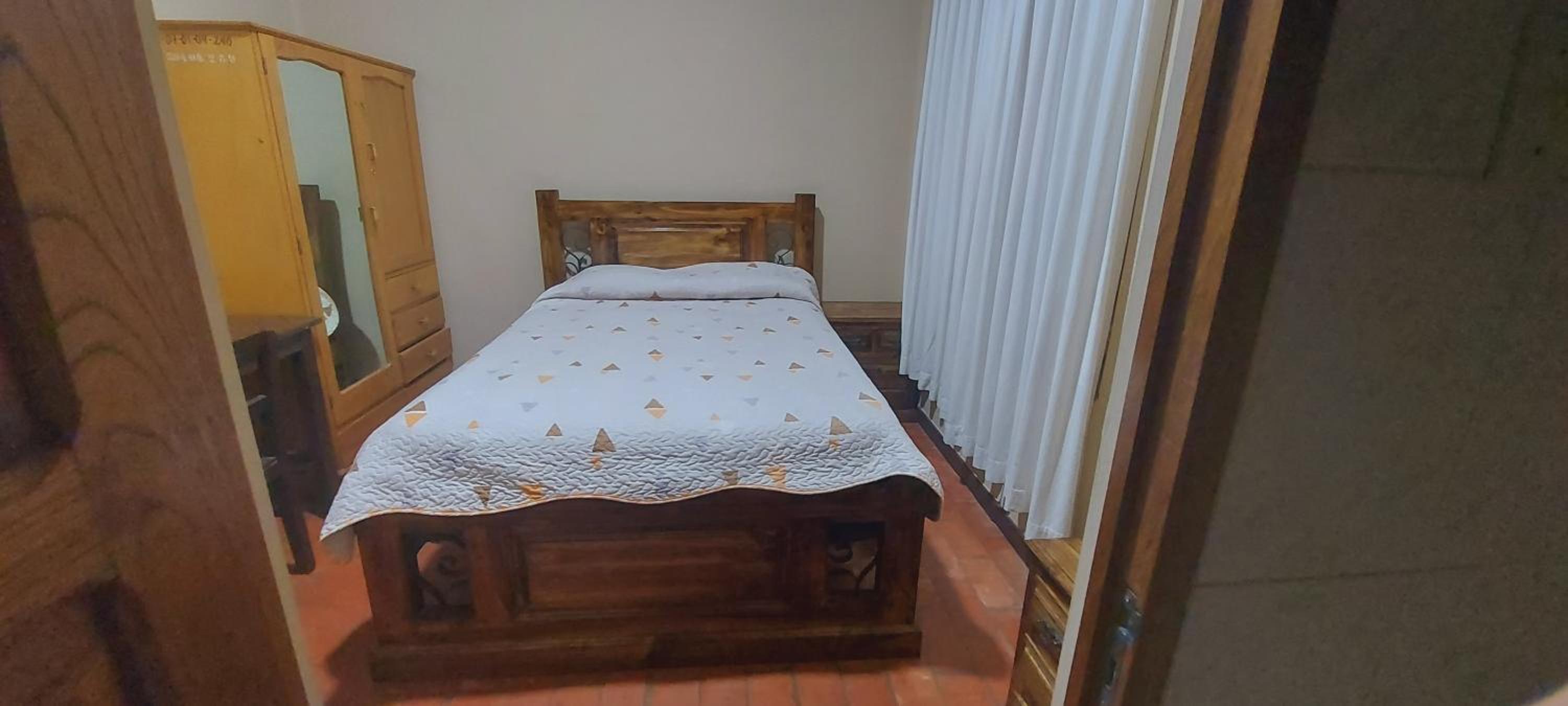 Double Room with Private Bathroom photo 3
