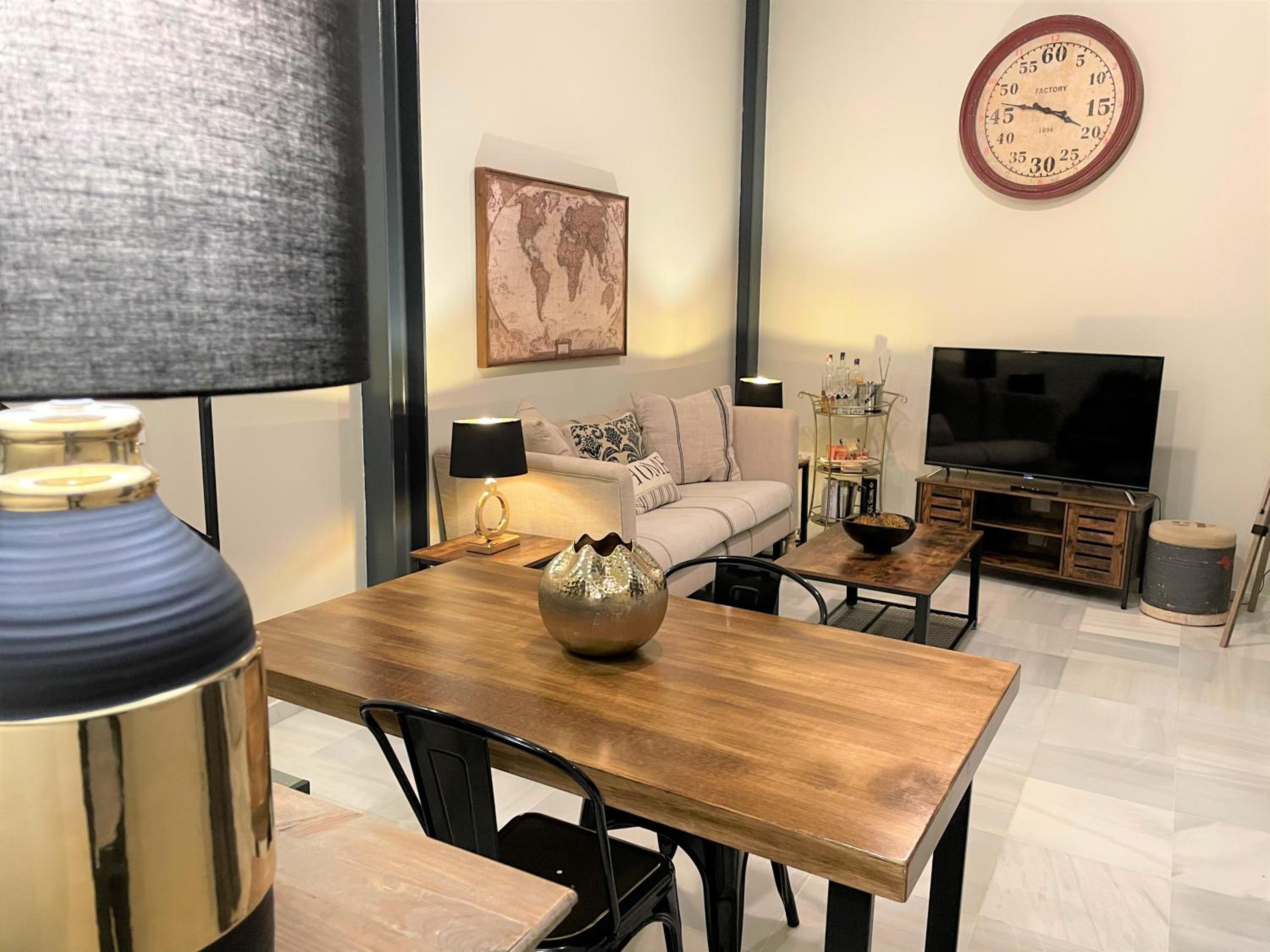 One-Bedroom Apartment - Photo 16