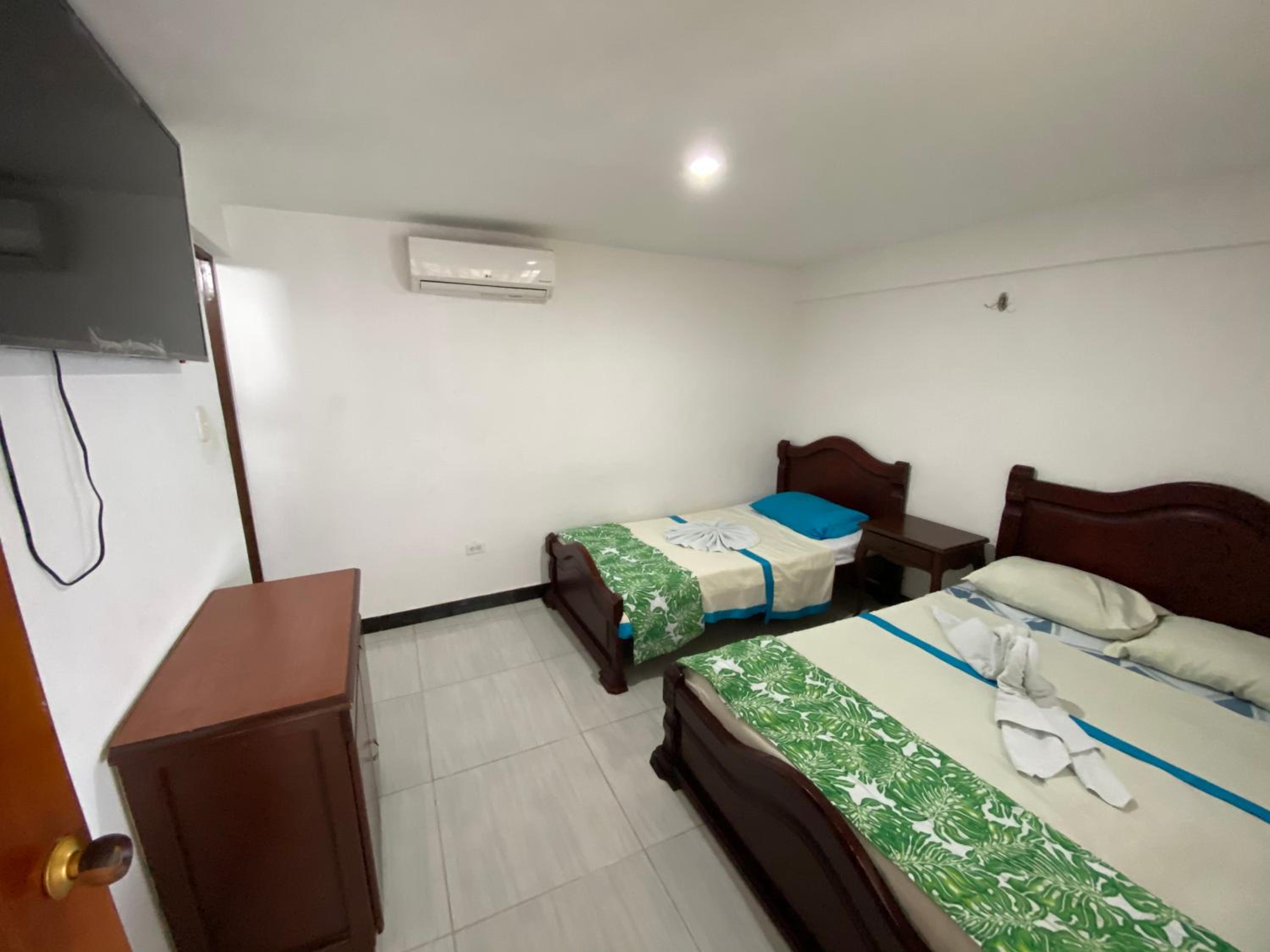 Triple Room with Private Bathroom photo 2