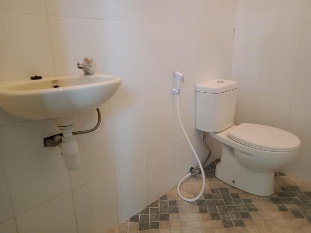 Double Room with Balcony - Photo 4