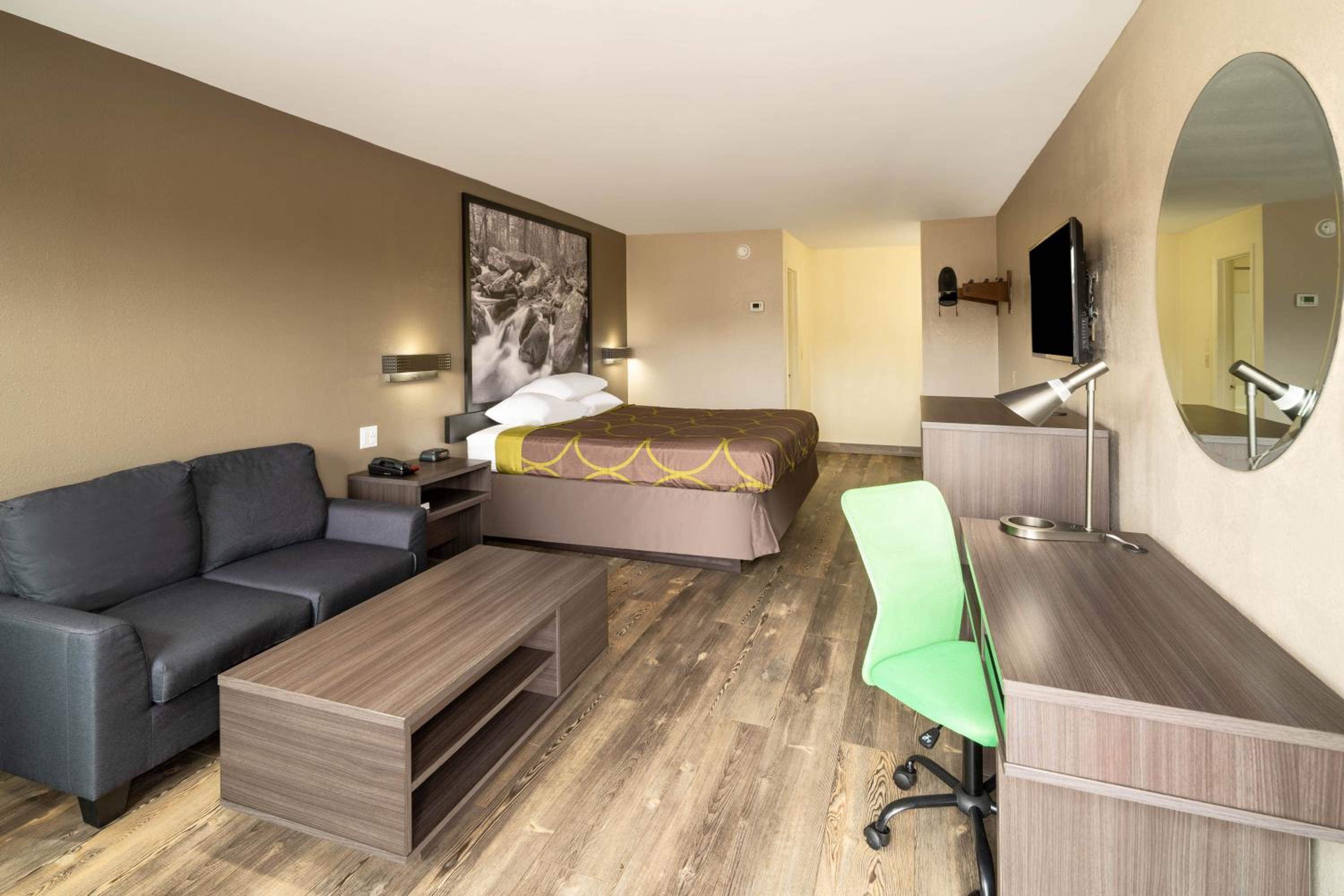 King Studio Suite - Ground Floor/Smoking - Photo 6