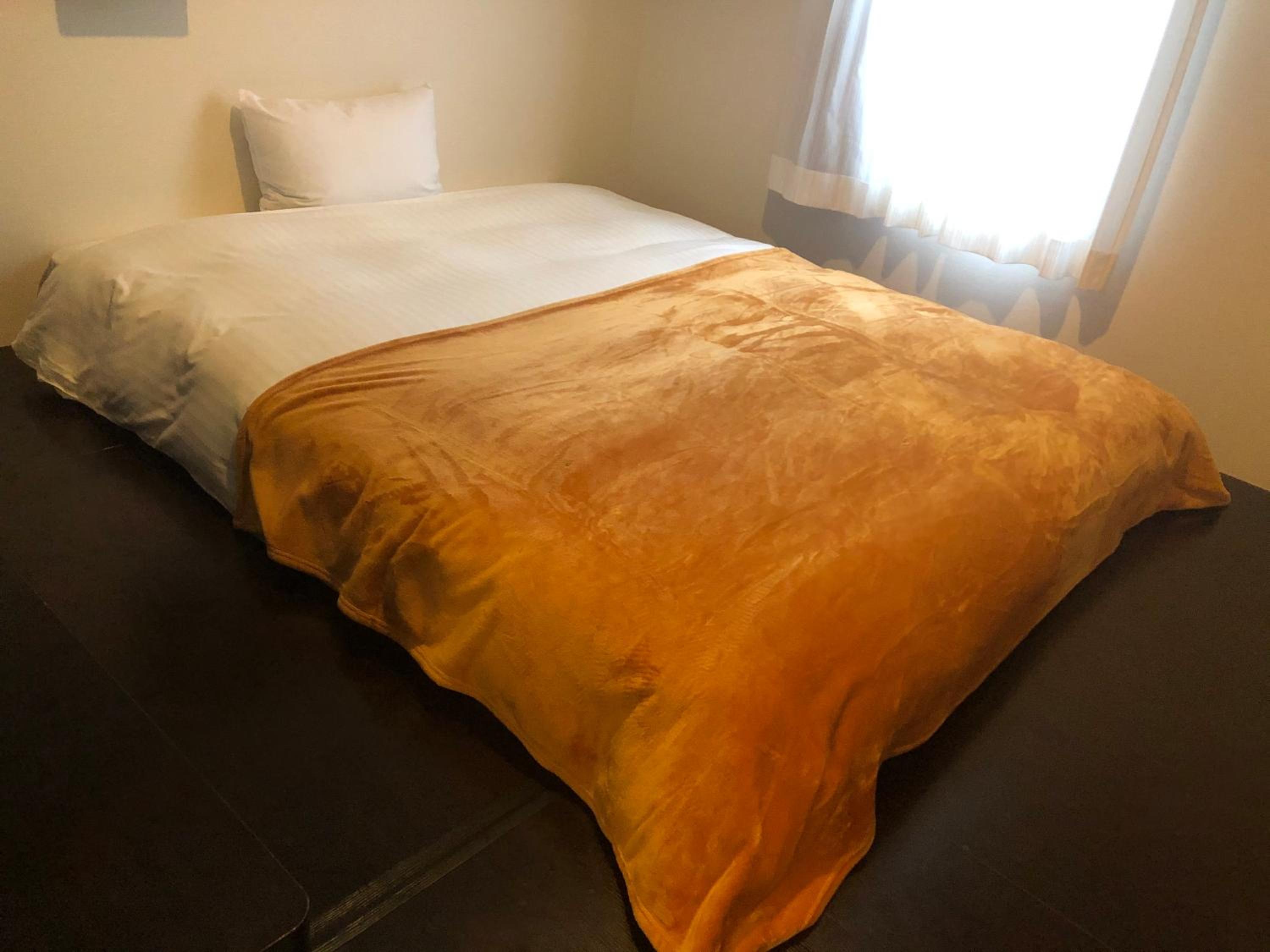 Large Double Room - Non-Smoking - Photo 1