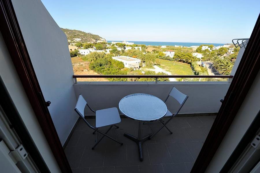 Double or Twin Room with Sea View photo 2
