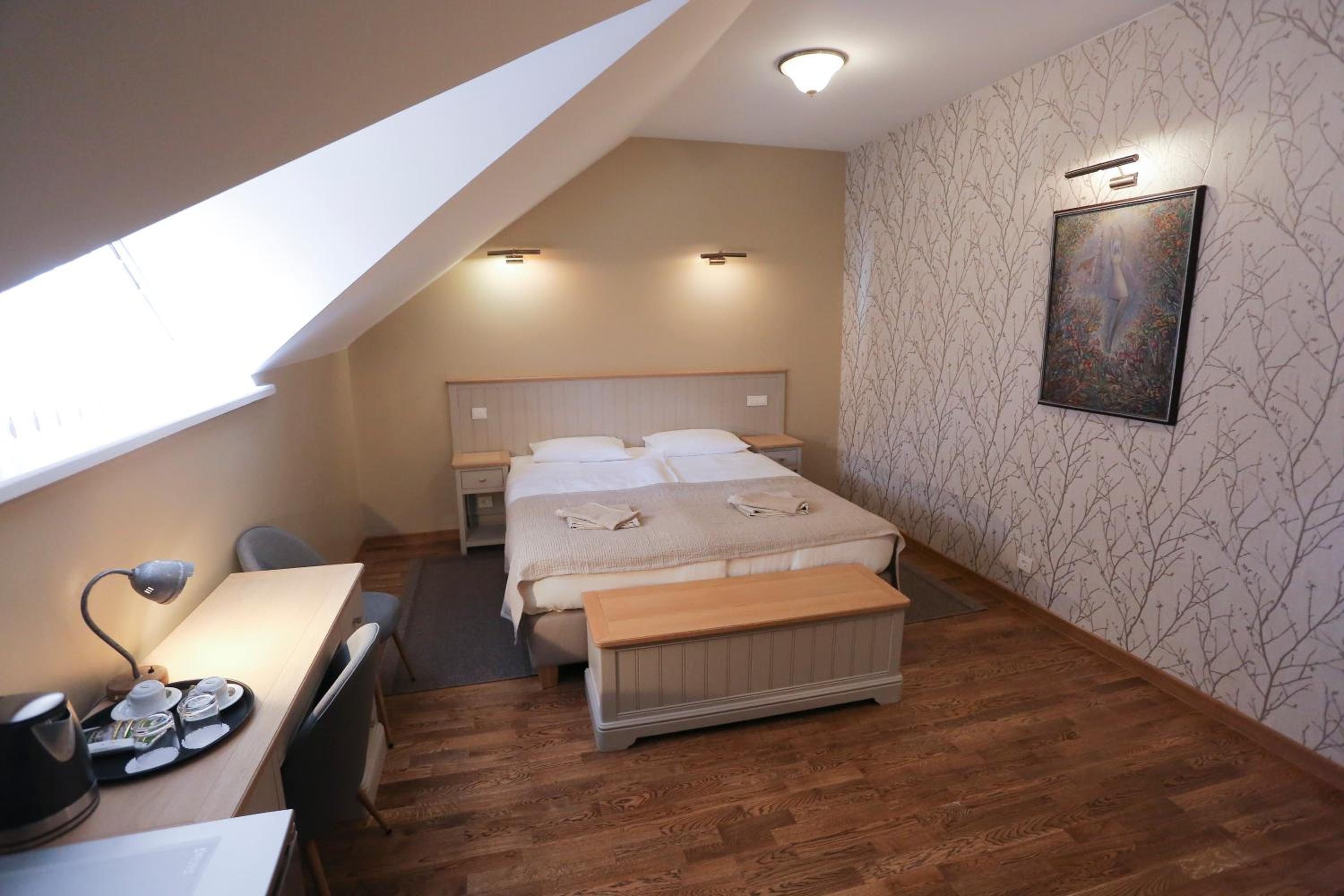 Double or Twin Room with Extra Bed - Photo 2