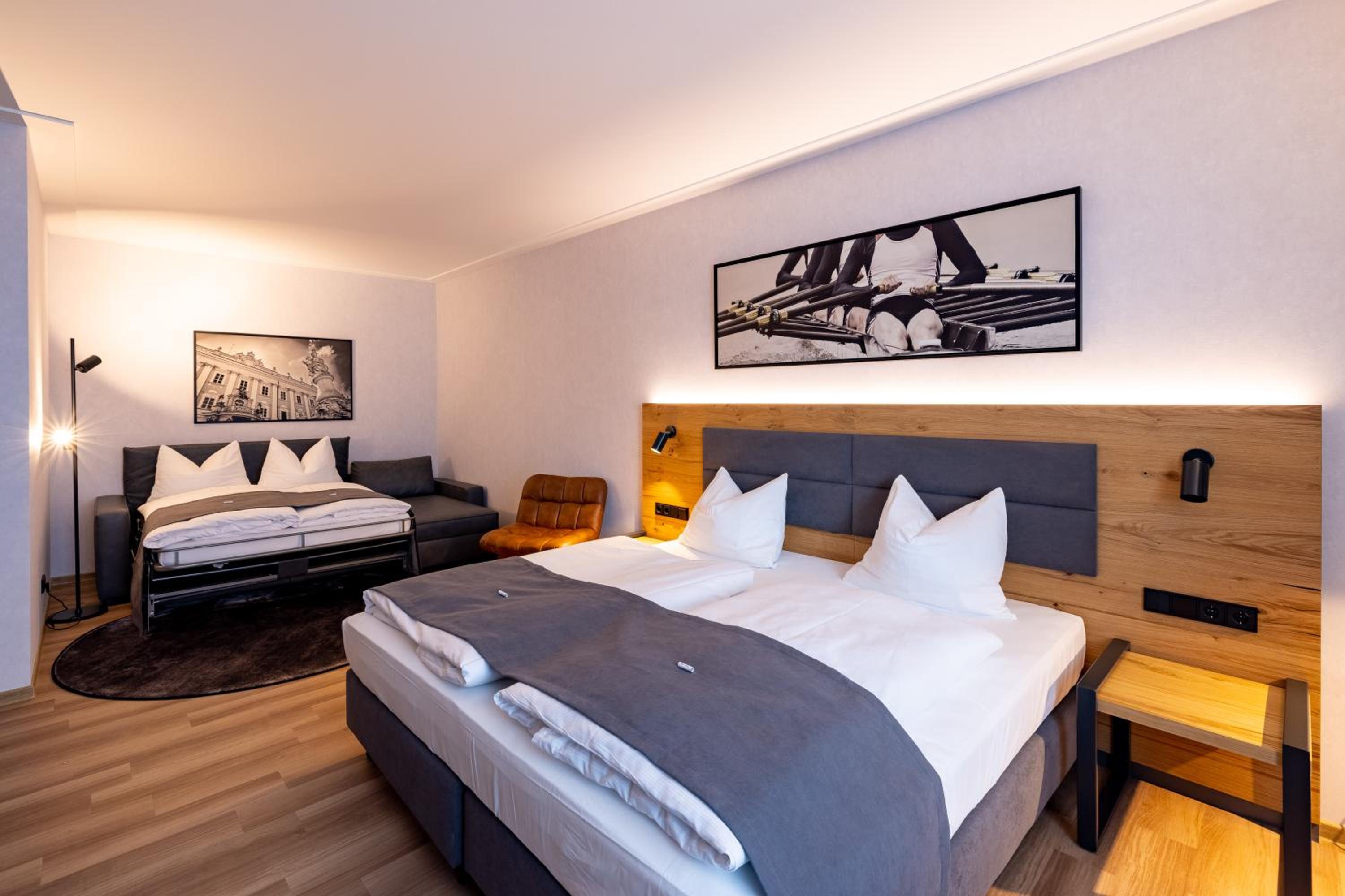 Superior King Room - Photo 5