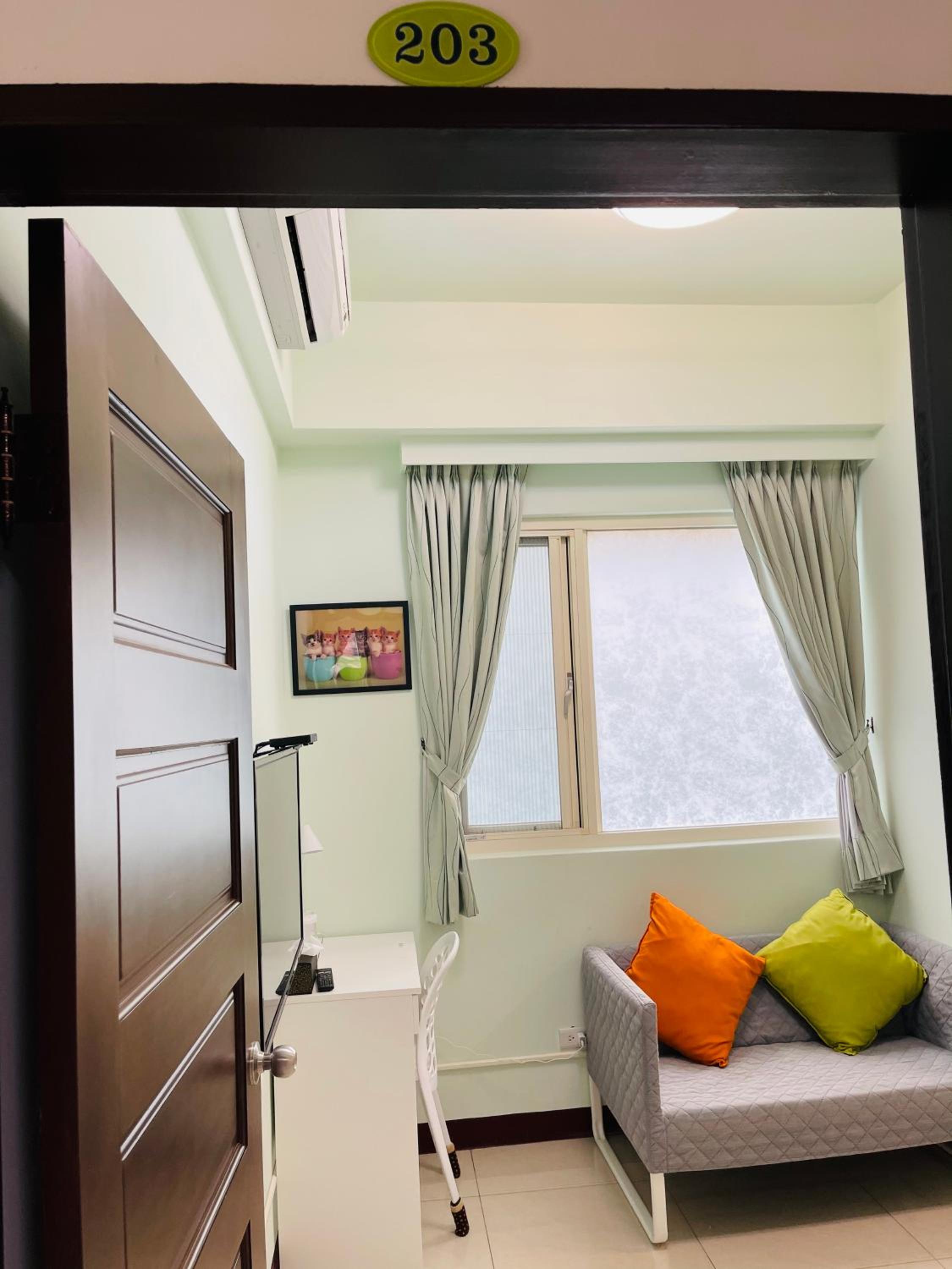 Double or Twin Room with Shared Bathroom photo 1