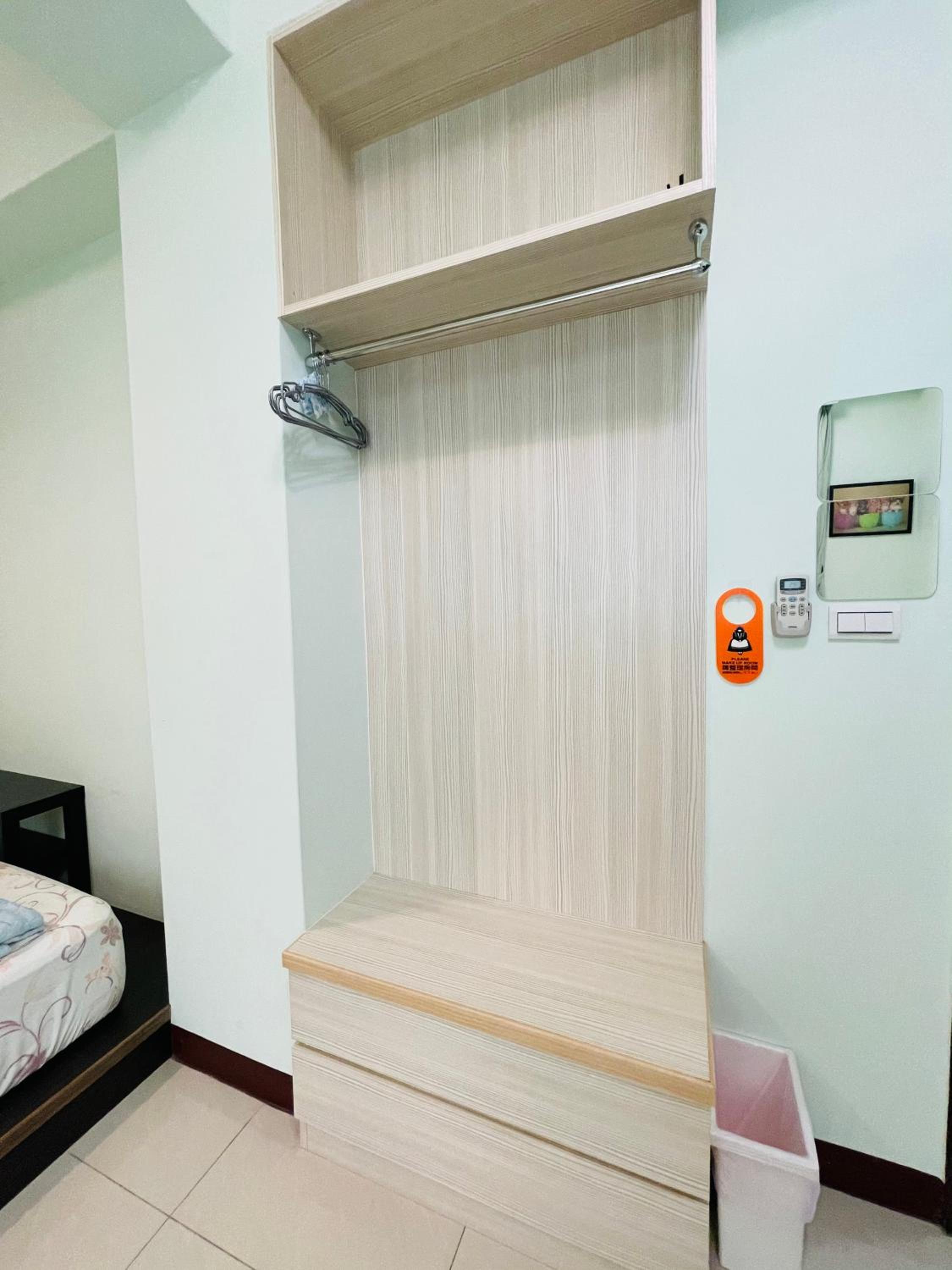 Double or Twin Room with Shared Bathroom photo 3