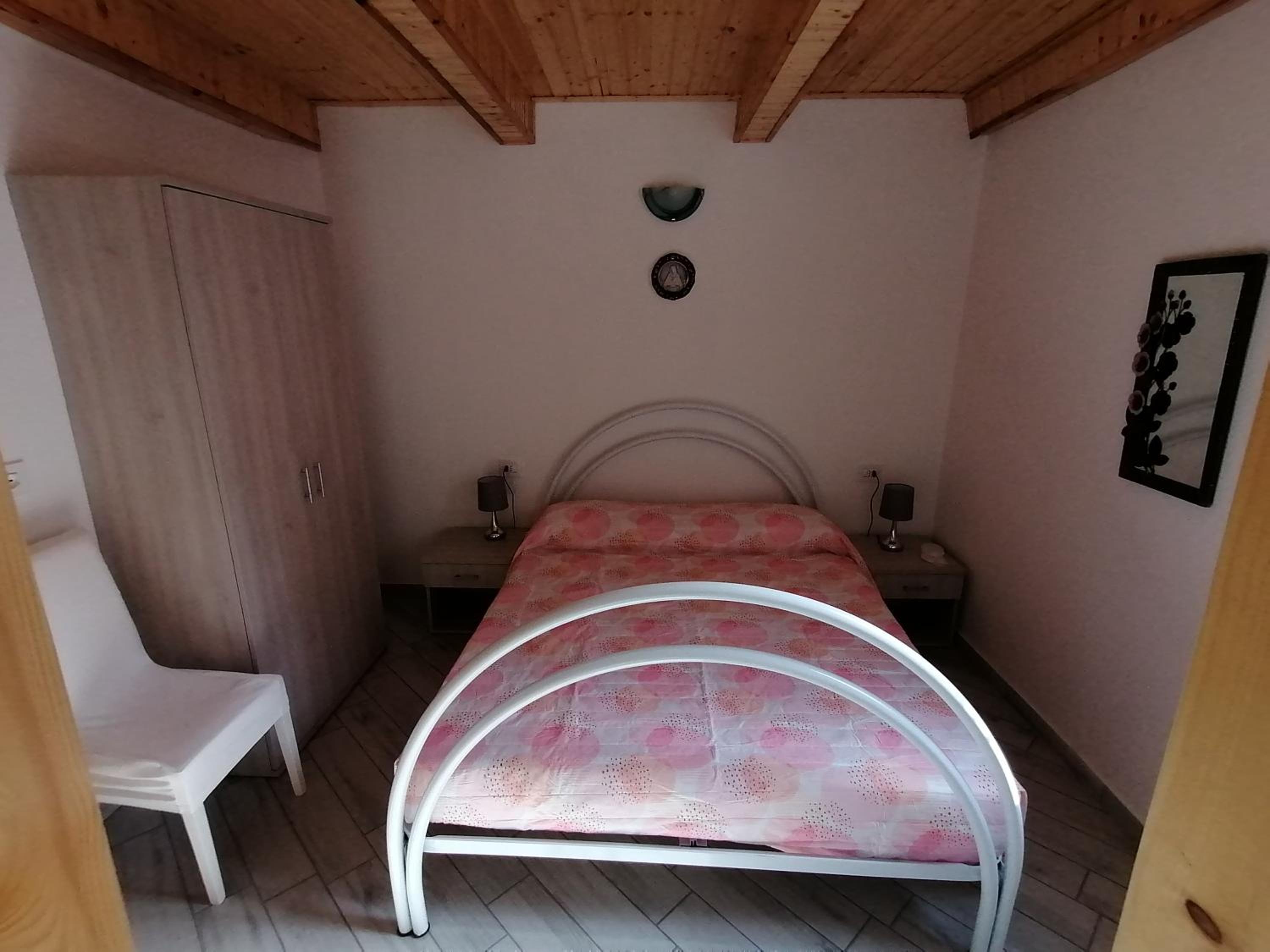 Double Room - Photo 10