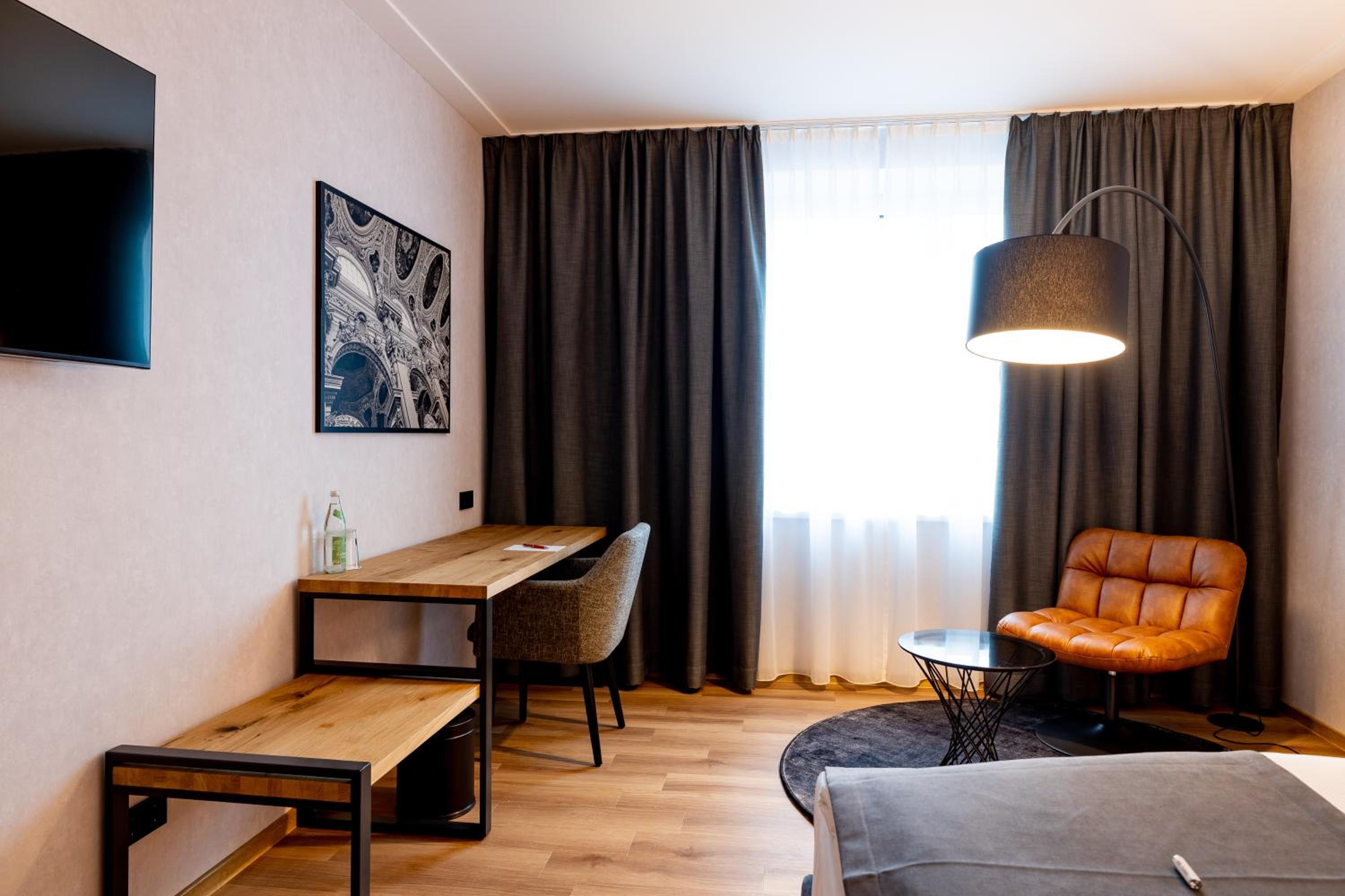 Queen Room - Photo 1