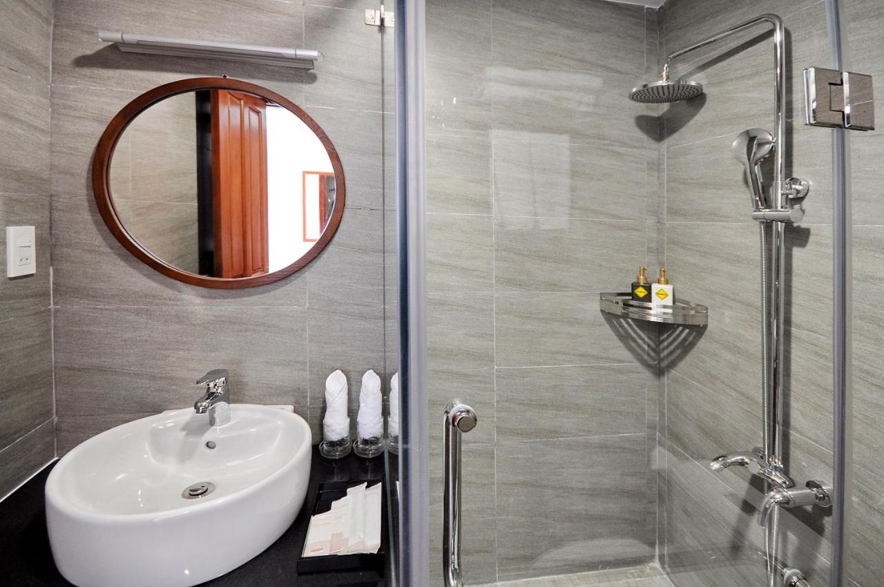 Superior Double or Twin Room - Photo 12