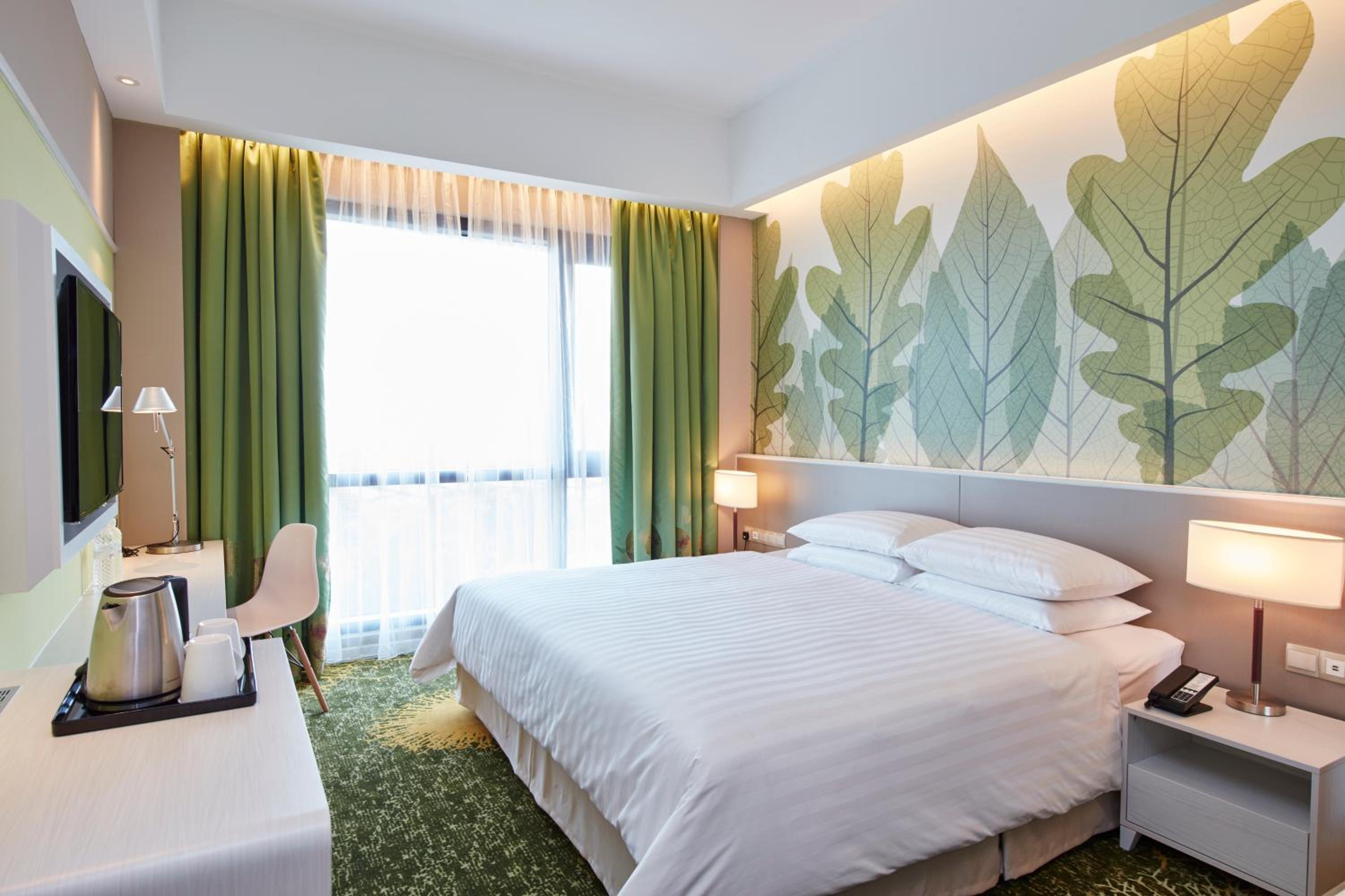 Superior King Room