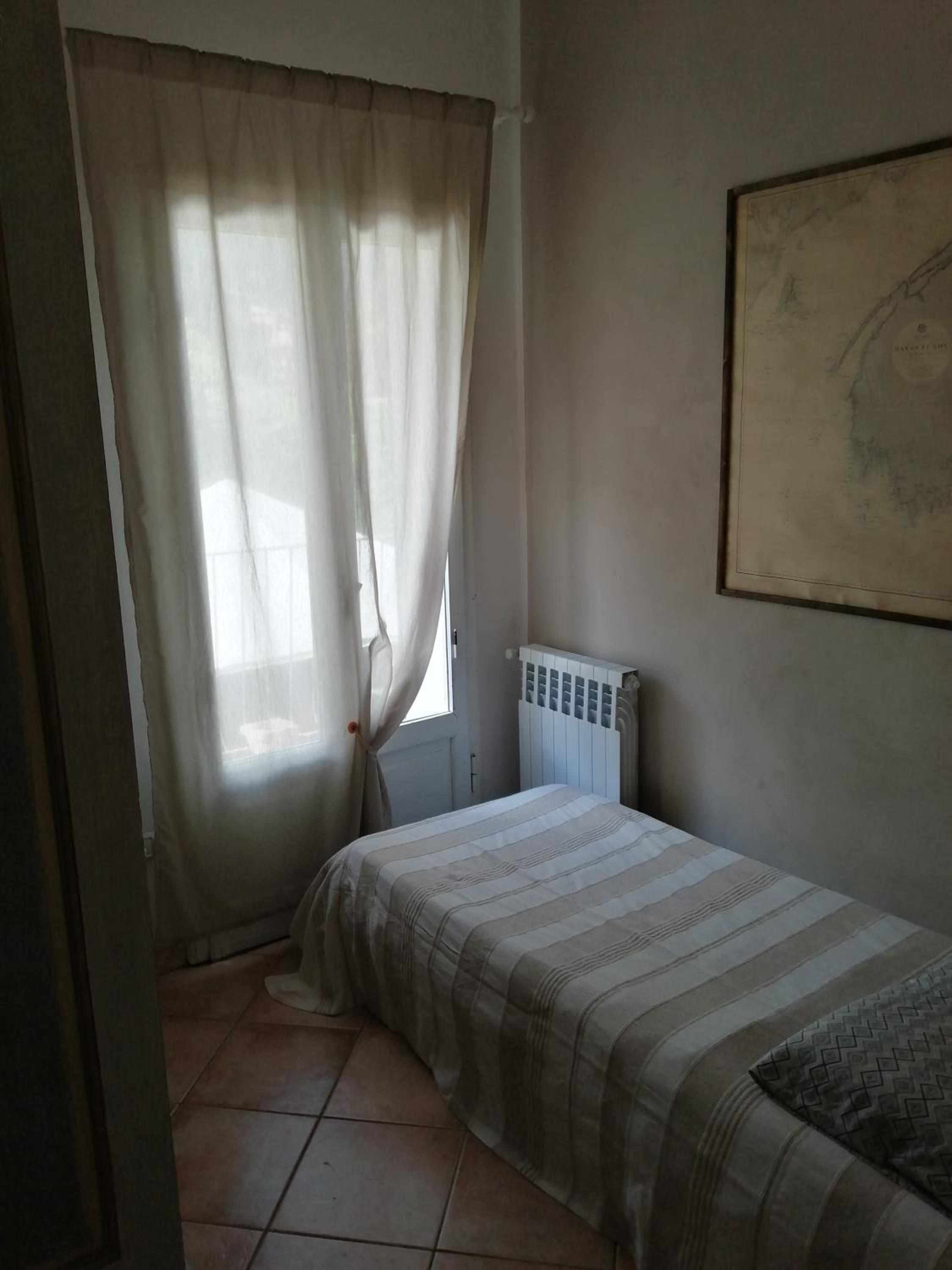 One-Bedroom House photo 2