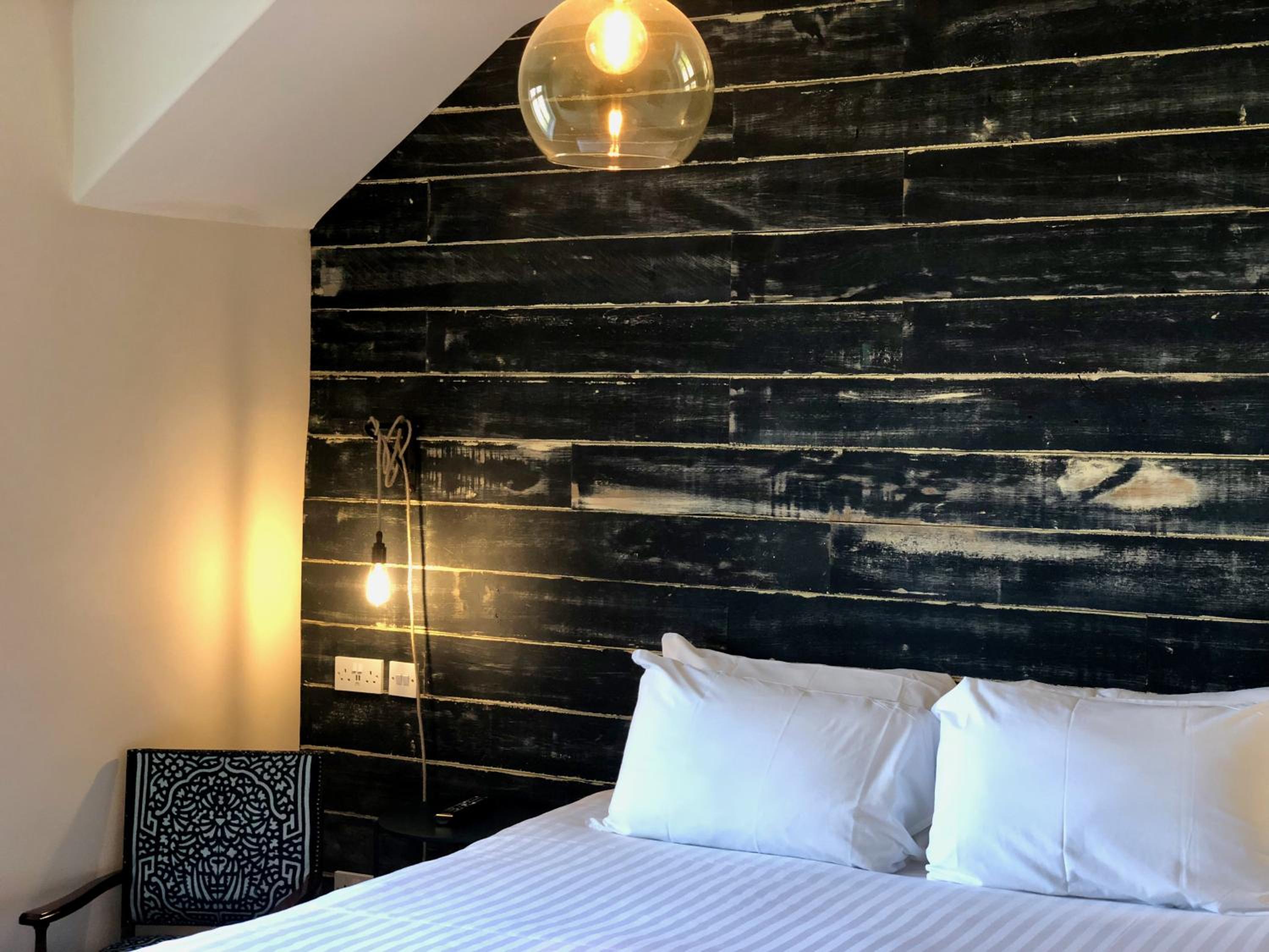 Large Double or Twin Room