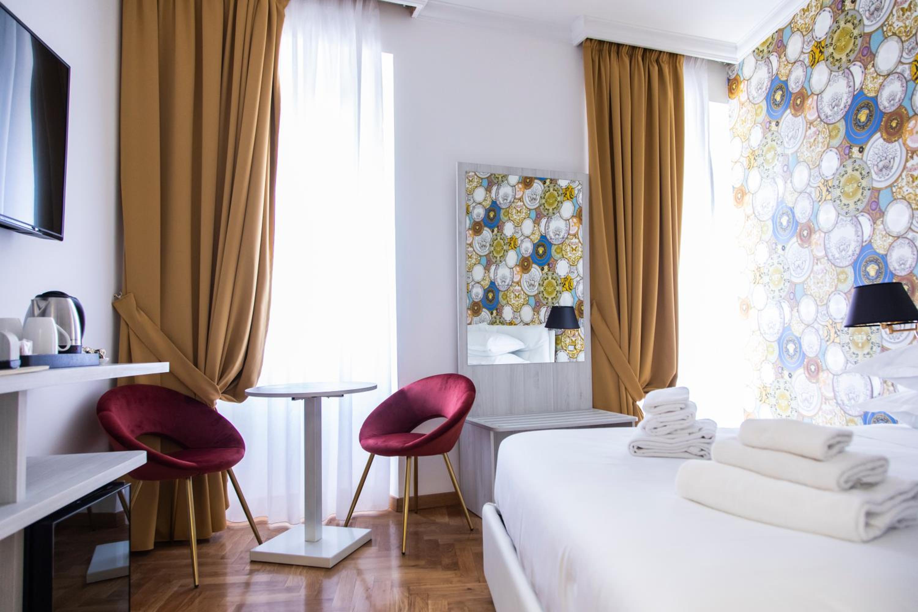 Available room thumbnail 5