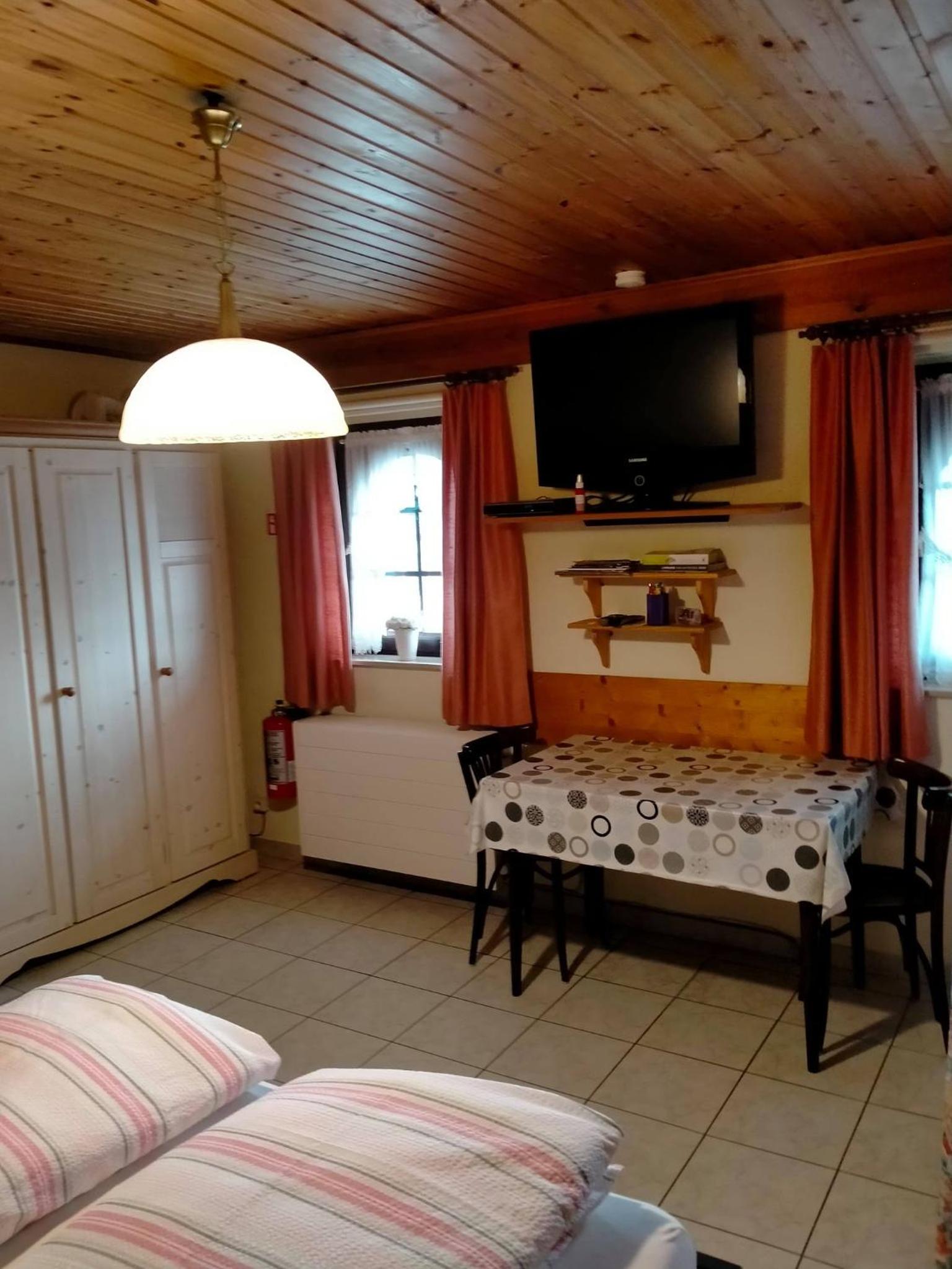 Double Room with Private Bathroom photo 2