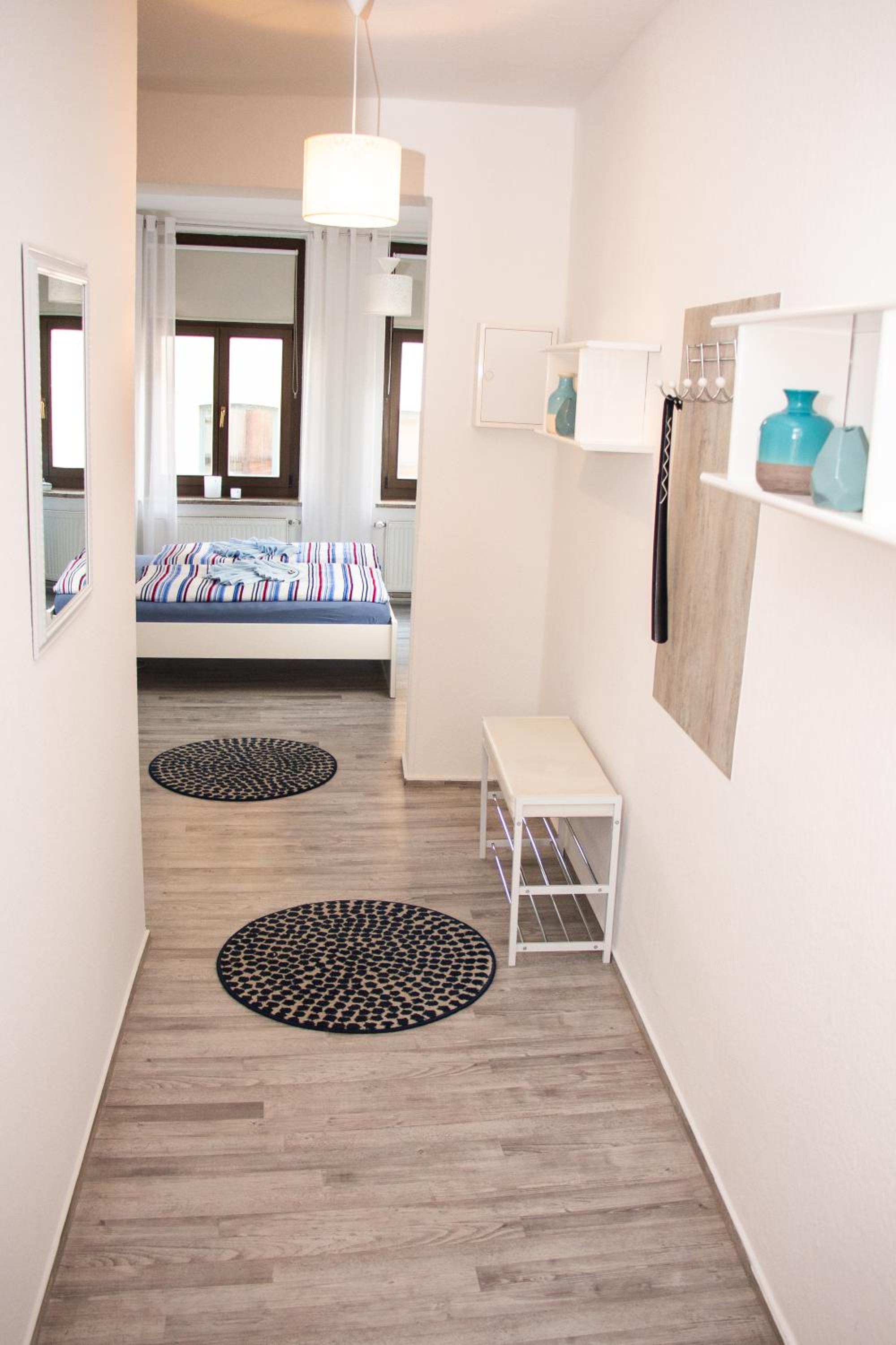 Apartment with Shower - Photo 3