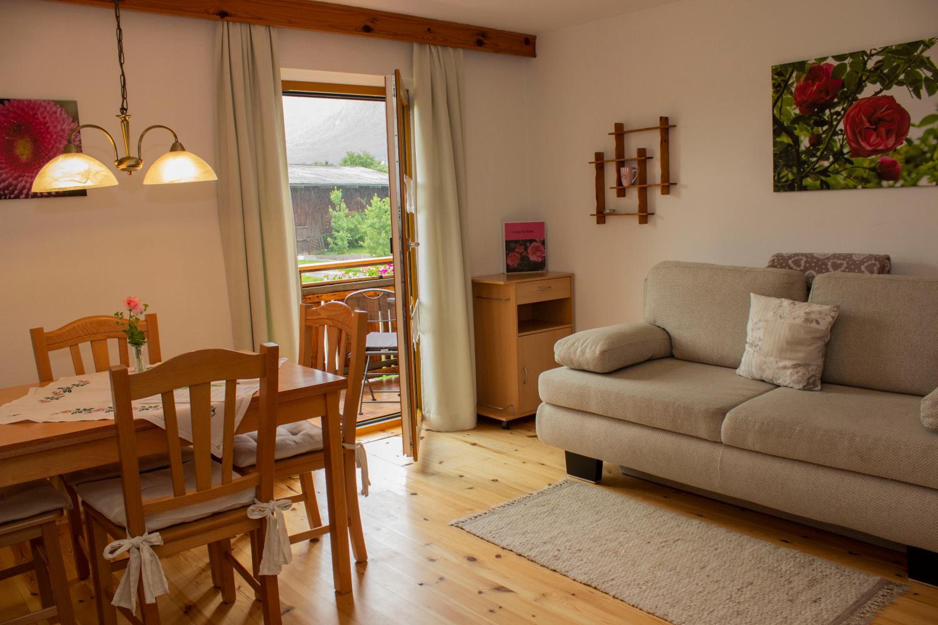 One-Bedroom Apartment "Rosenweg"