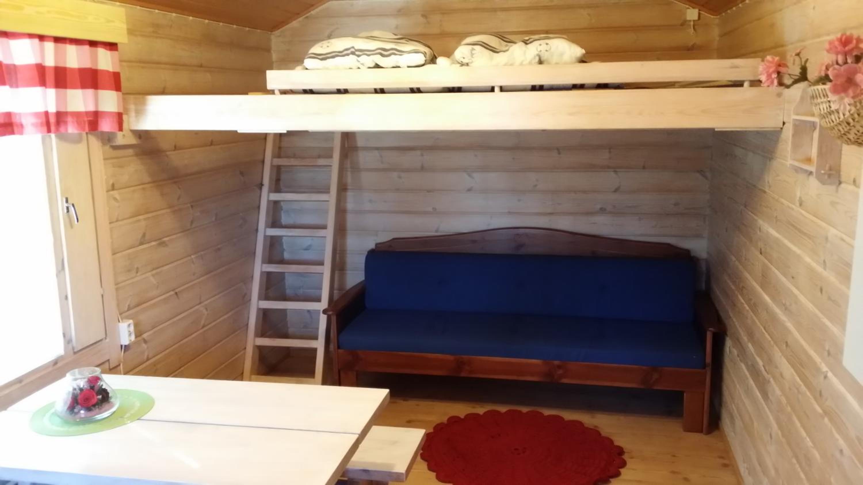 Cottage with Shared Bathroom (4 Adults) photo 1