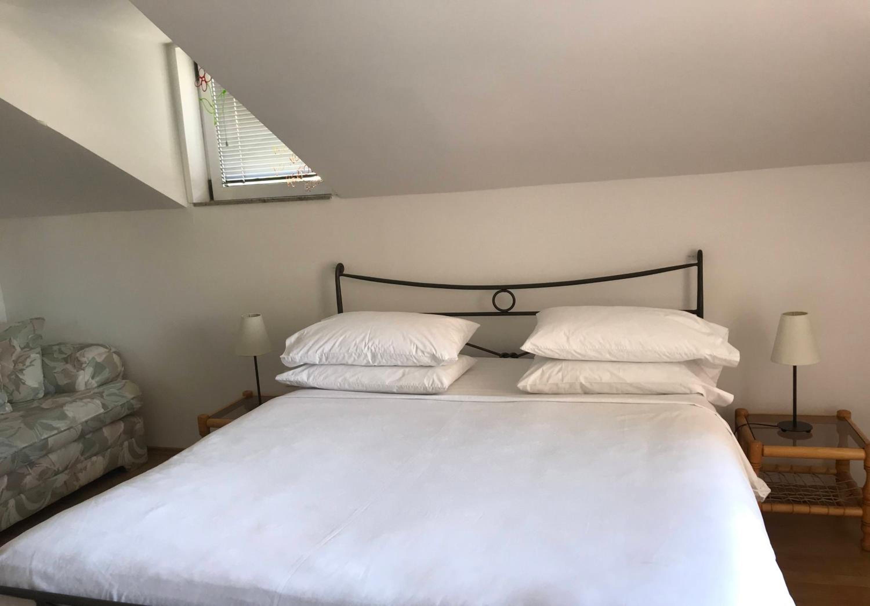 Economy Double Room photo 2