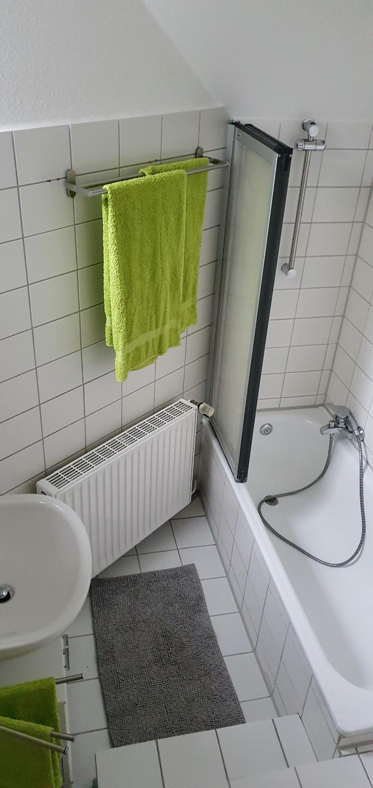 Two-Bedroom Apartment - Photo 4