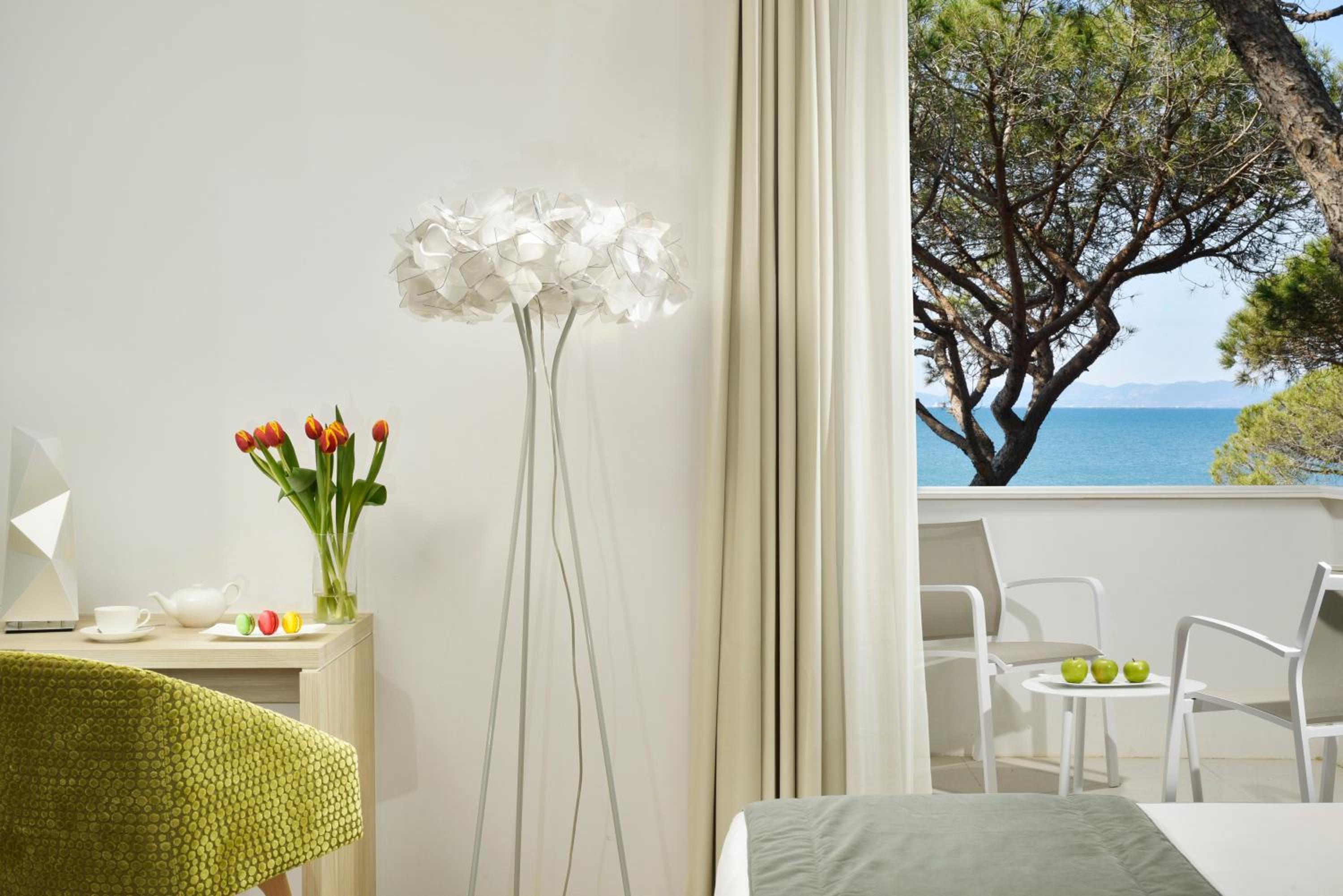Deluxe Double Double with Sea View