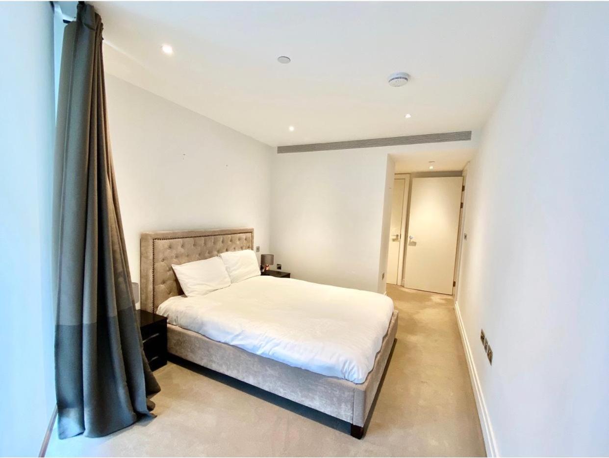 Two-Bedroom Apartment with Balcony photo 1
