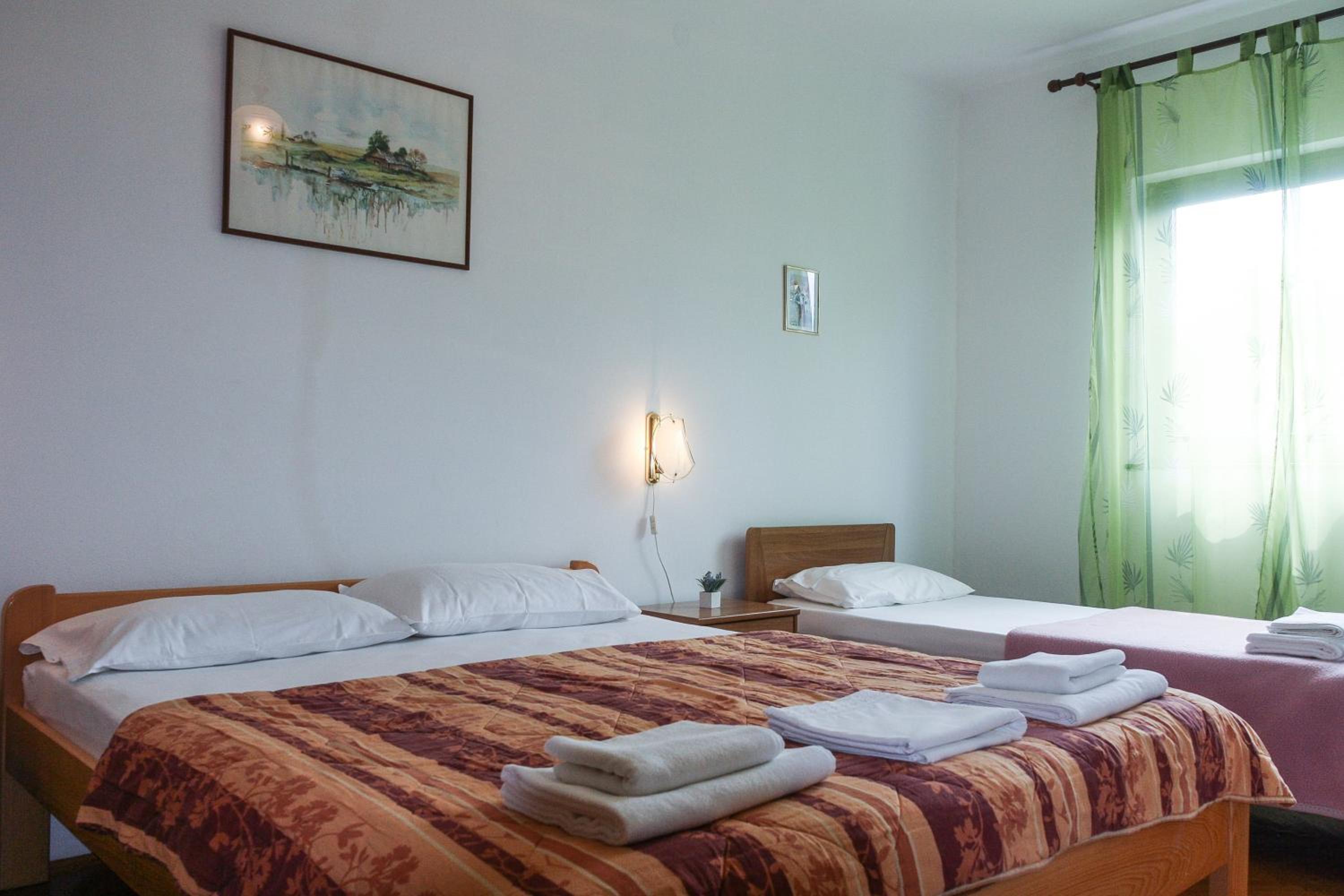 One Bedroom Apartment