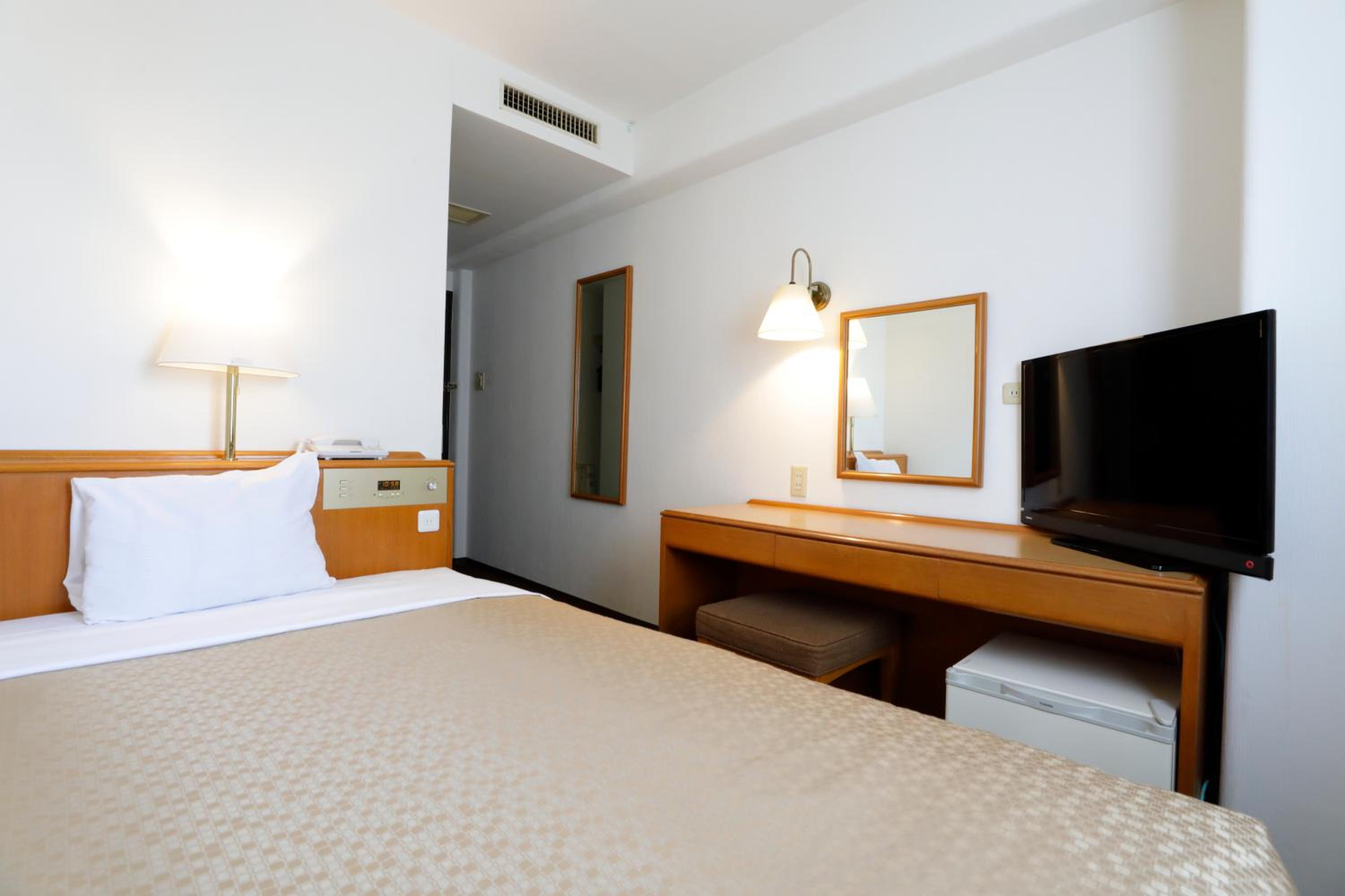 Single Room - Non-Smoking