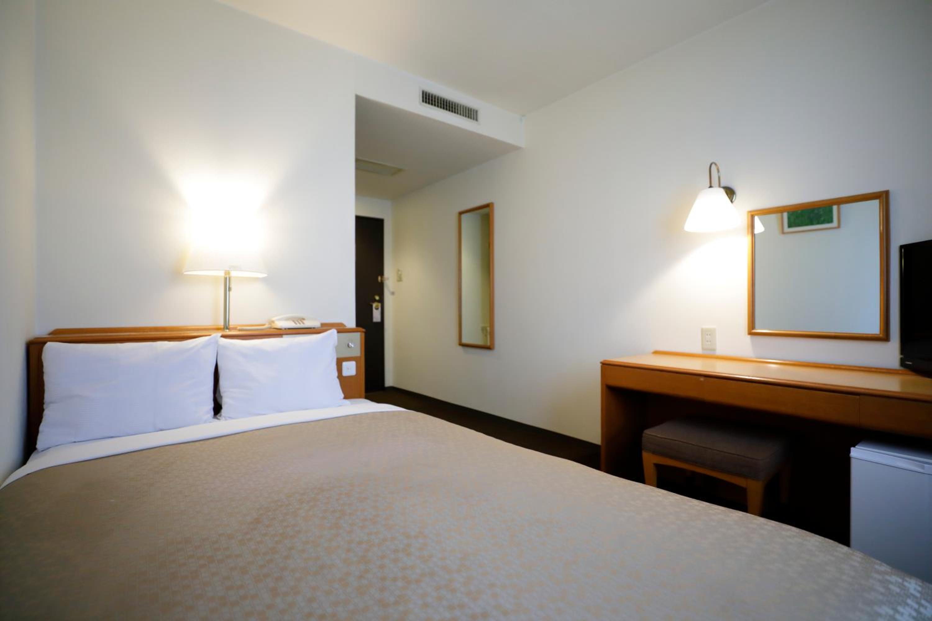 Double Room with Small Double Bed - Non-Smoking