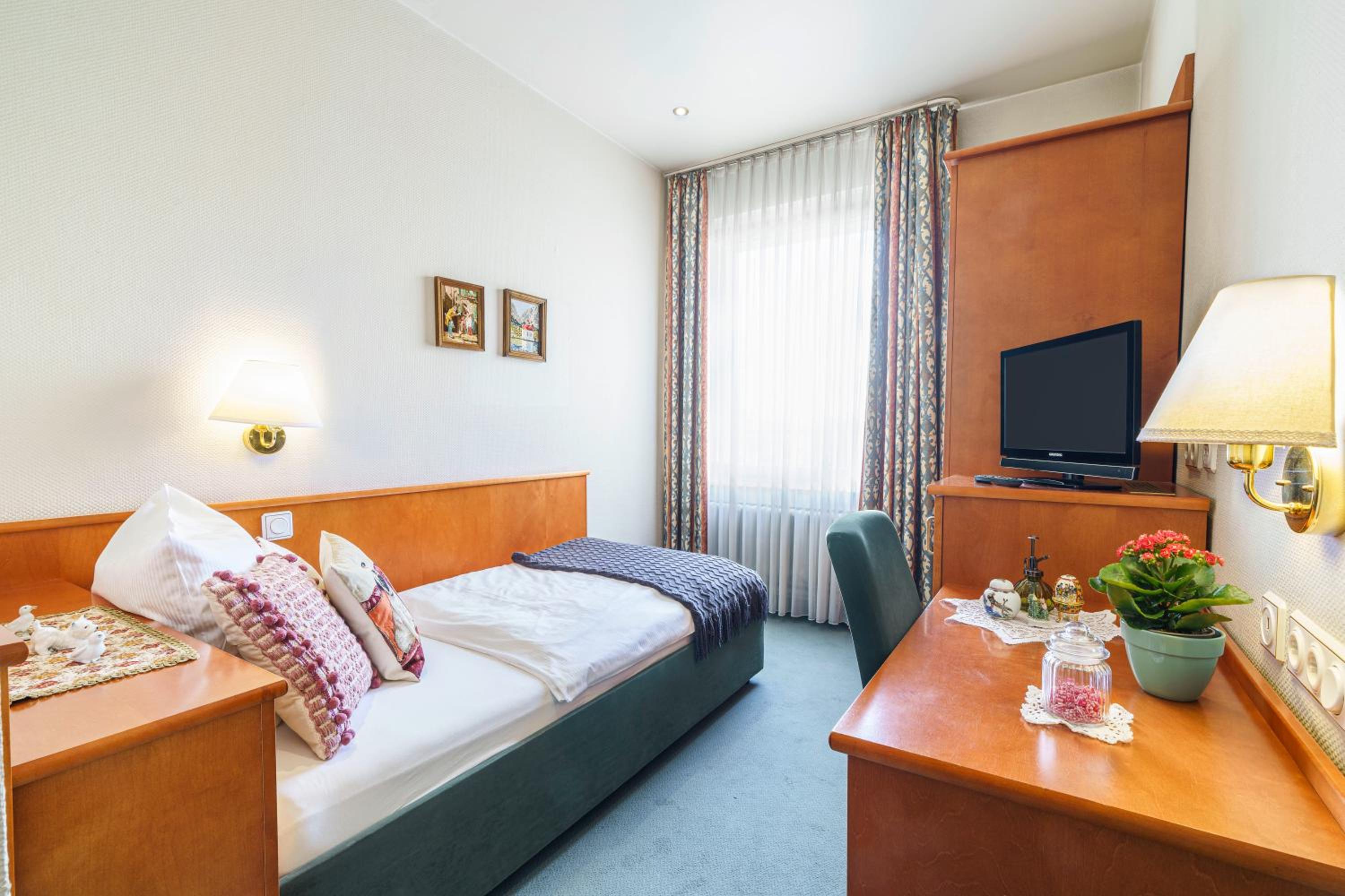 Single Room Classic
