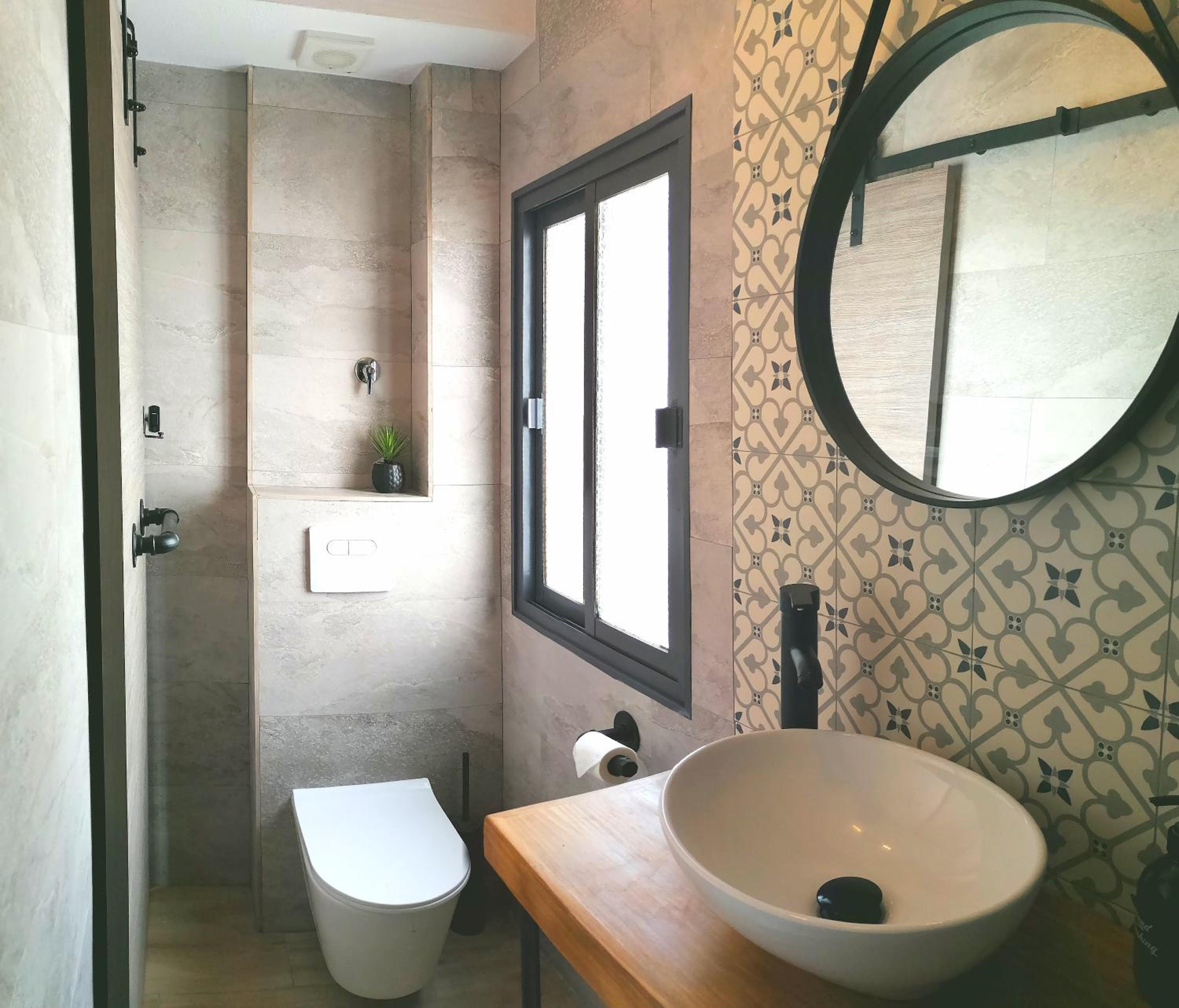 Deluxe Double Room with Balcony photo 3