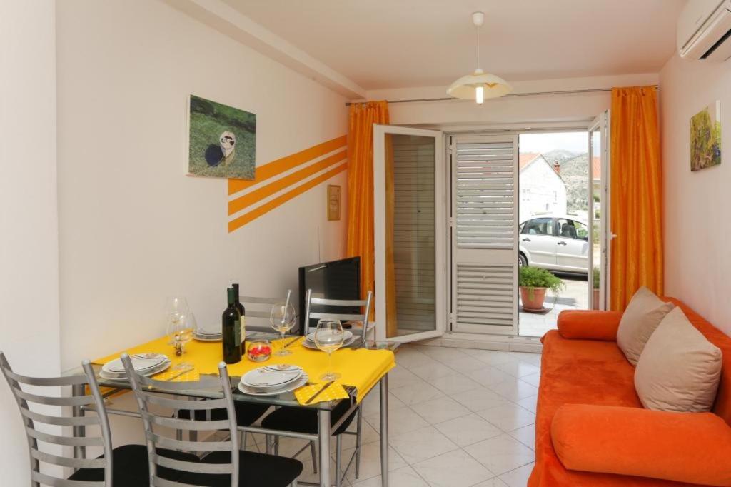 One-Bedroom Apartment with Terrace