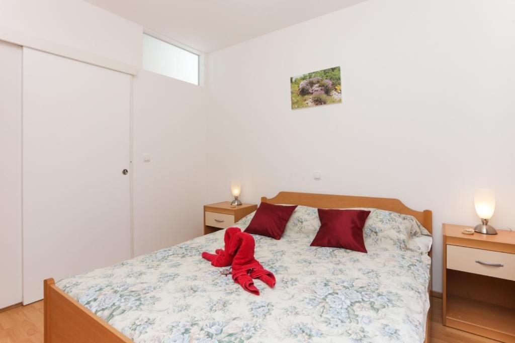 One-Bedroom Apartment with Terrace