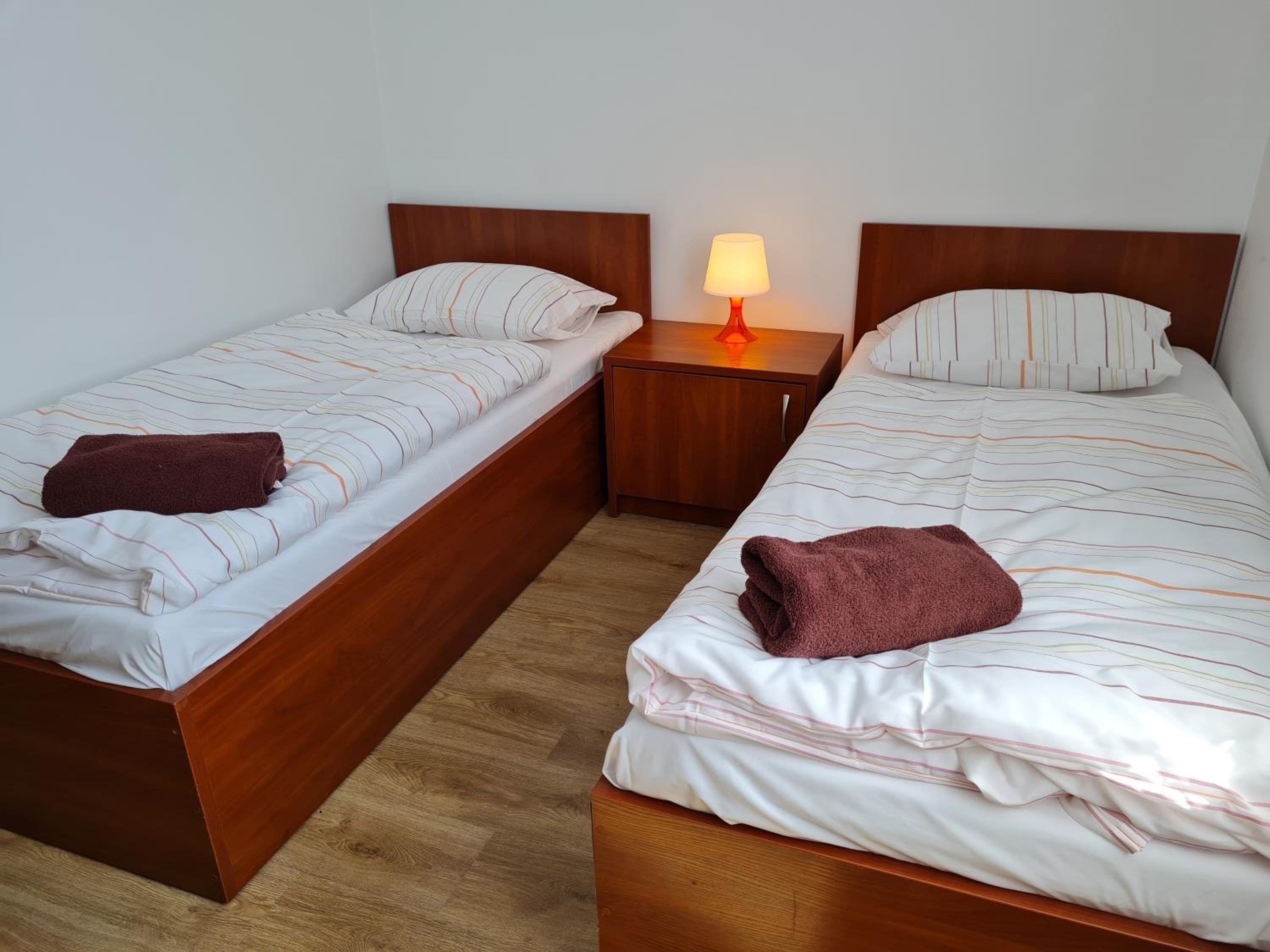 Standard Twin Room - Photo 5