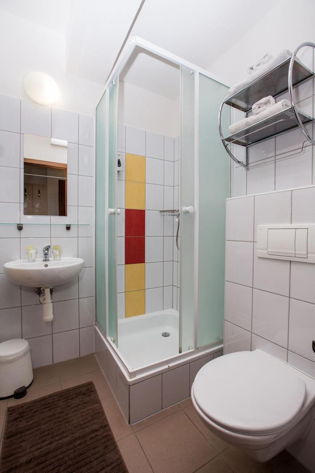 Single Room photo 2