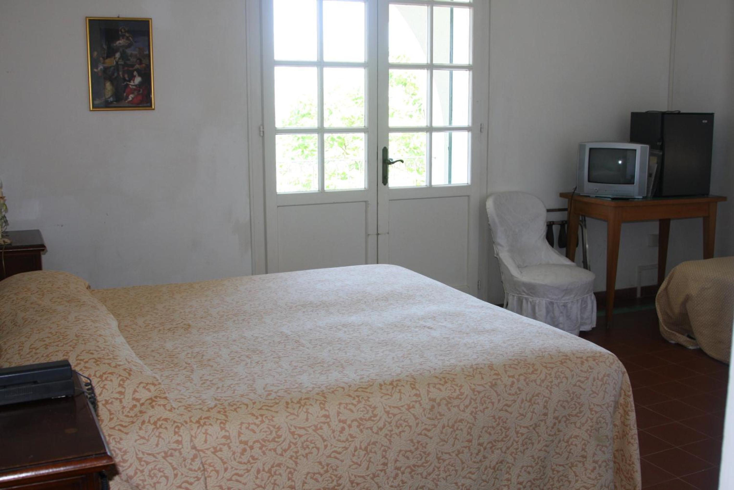 Standard Triple Room with Sea View photo 1