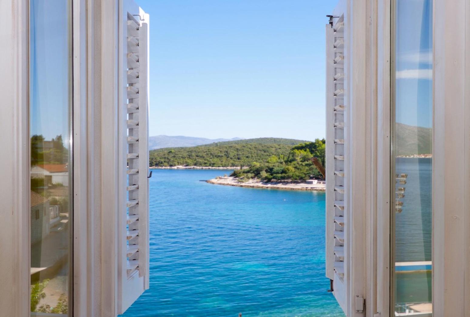 Comfort Double Room with Sea View - Photo 3