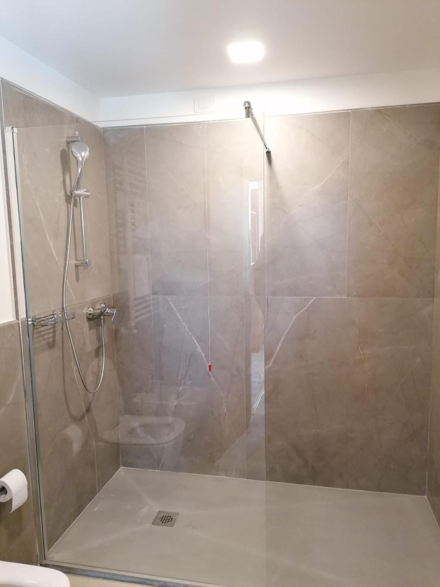 Comfort Double Room with Balcony - Photo 2
