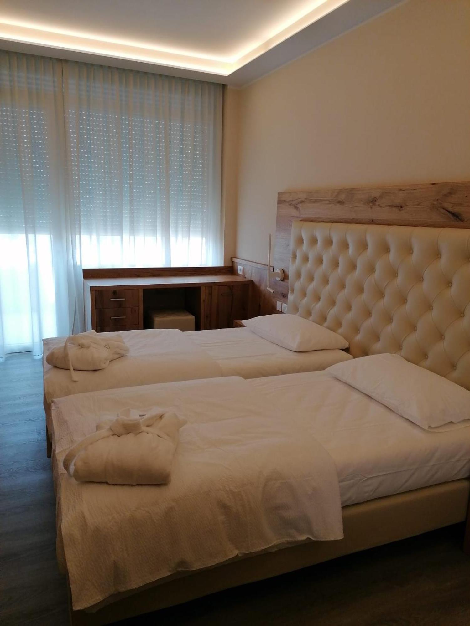 Comfort Double Room with Balcony - Photo 17