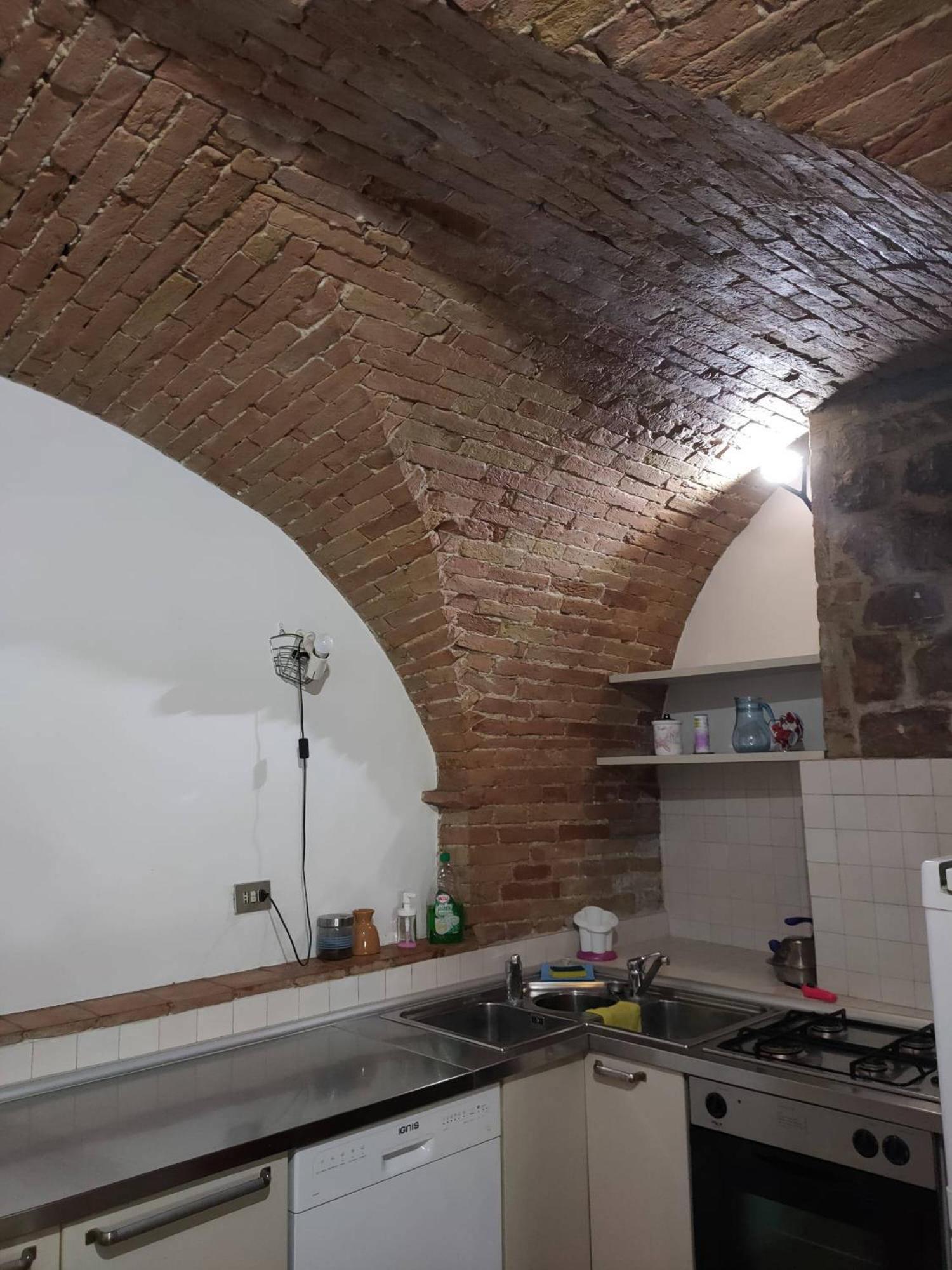 Two-Bedroom House - Photo 9