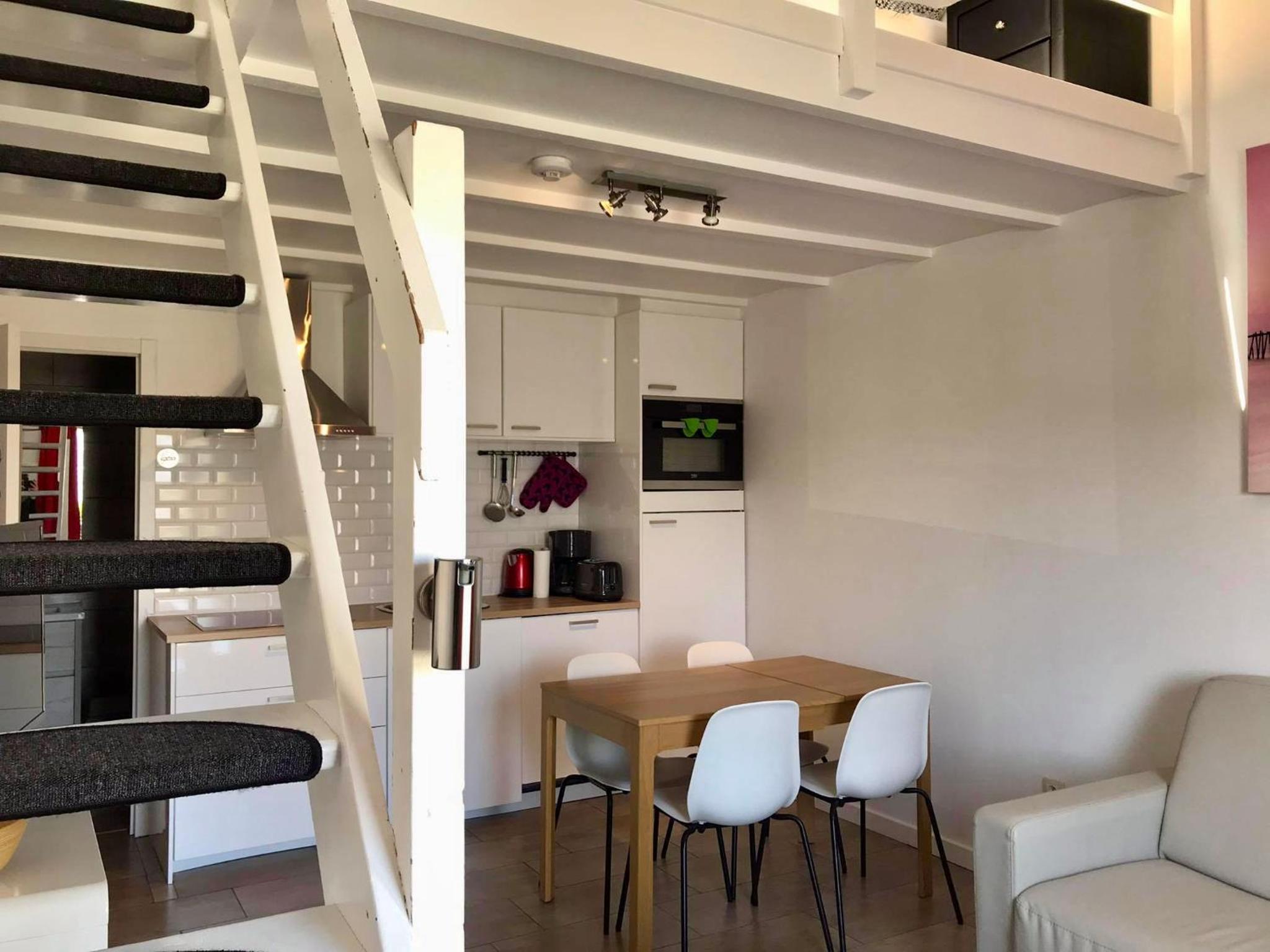 Apartment with Terrace - Photo 1