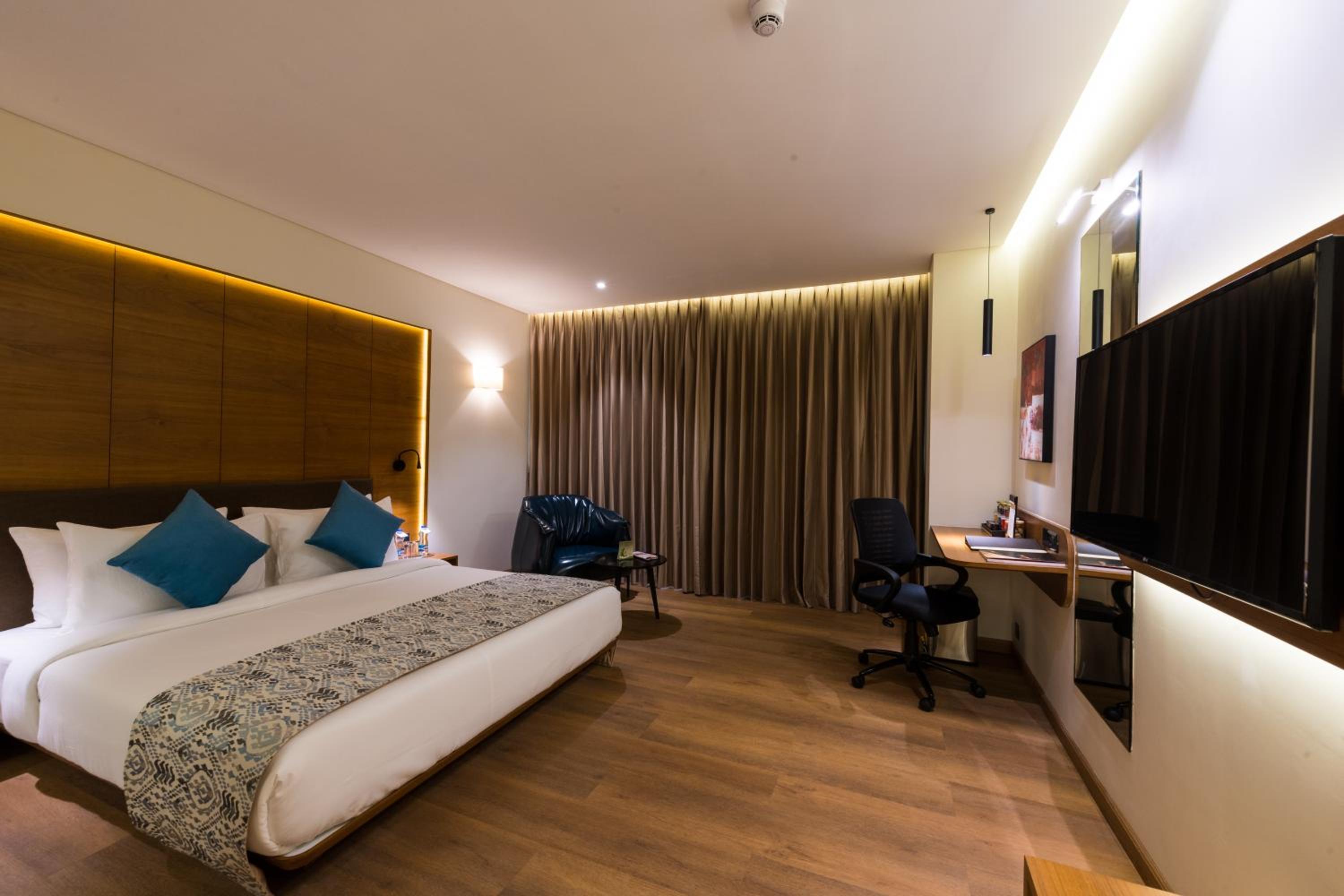 Hazel Suite - Photo 6