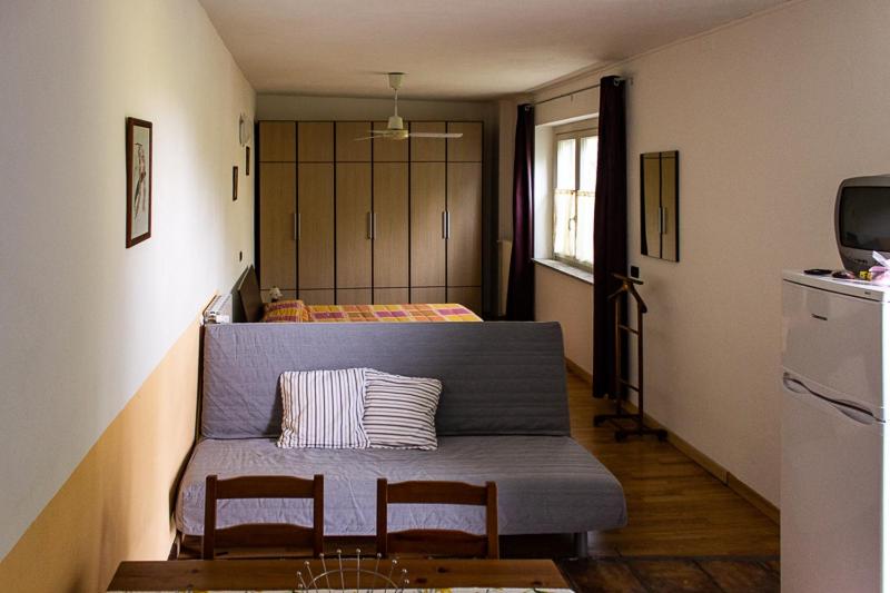 Studio Apartment photo 1