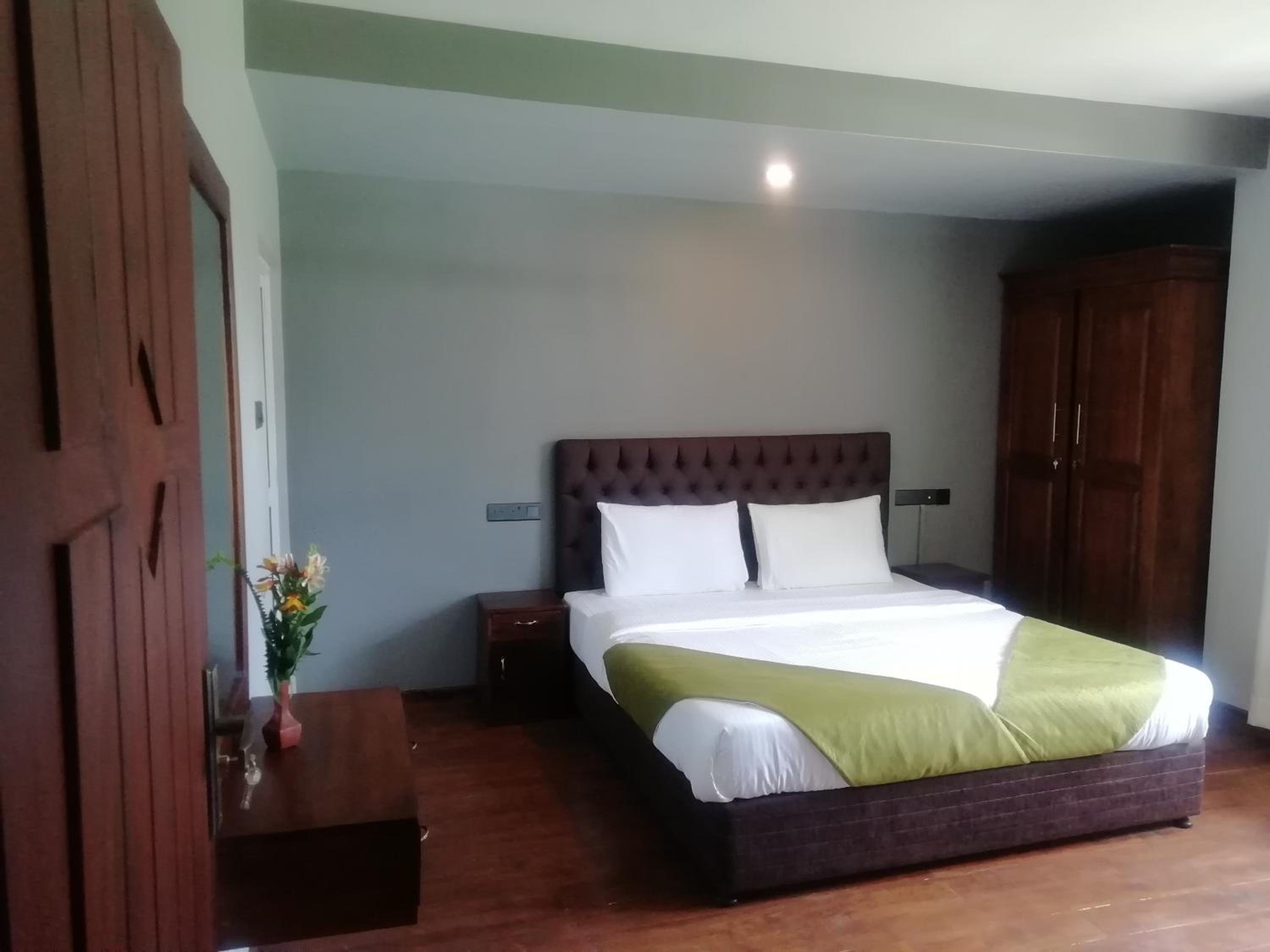 King Room with Garden View - Photo 3