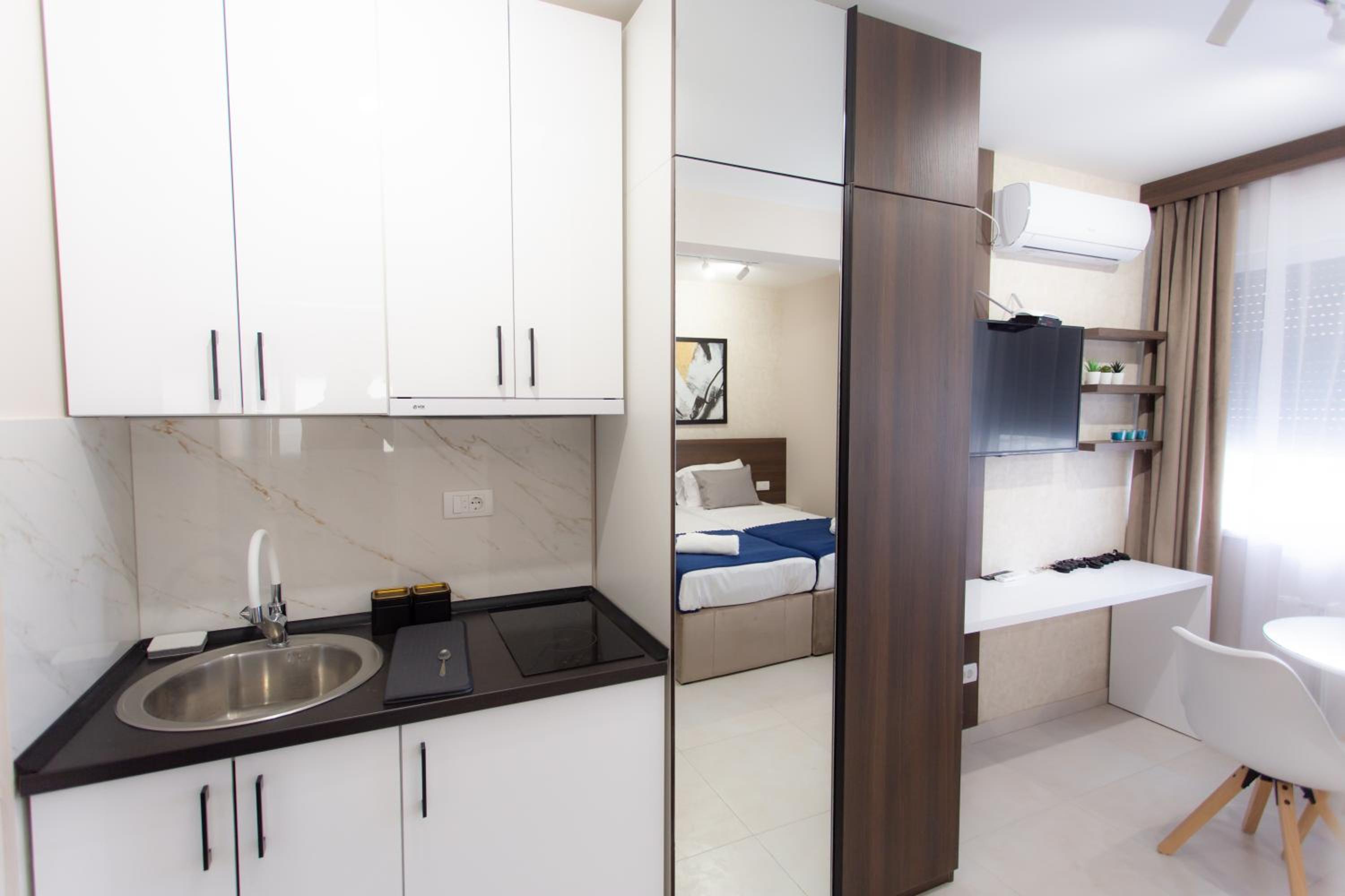 Standard Double Room - Photo 3