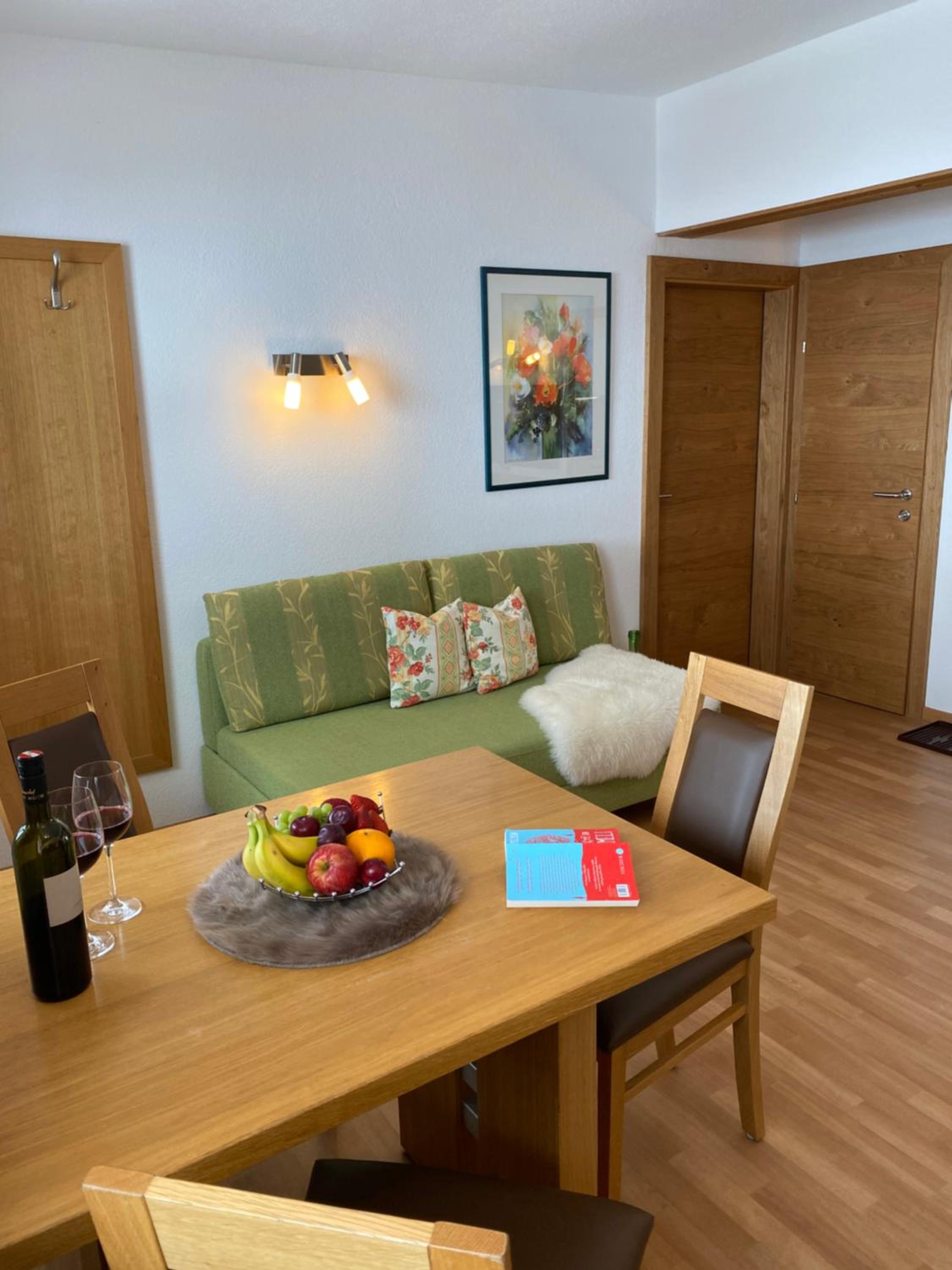 One-Bedroom Apartment with Balcony photo 1