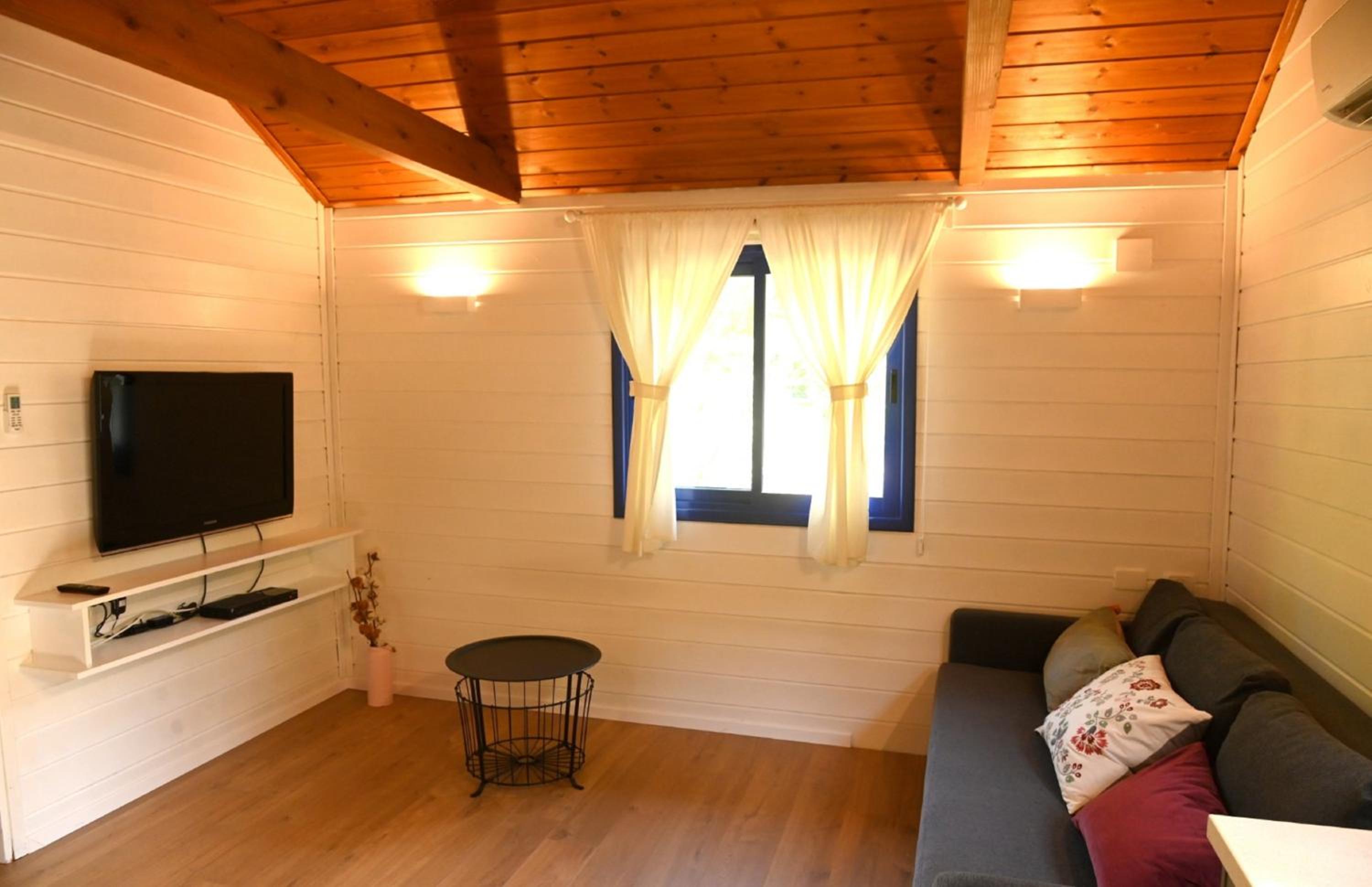 Chalet (2 Adults + 2 Children) photo 1